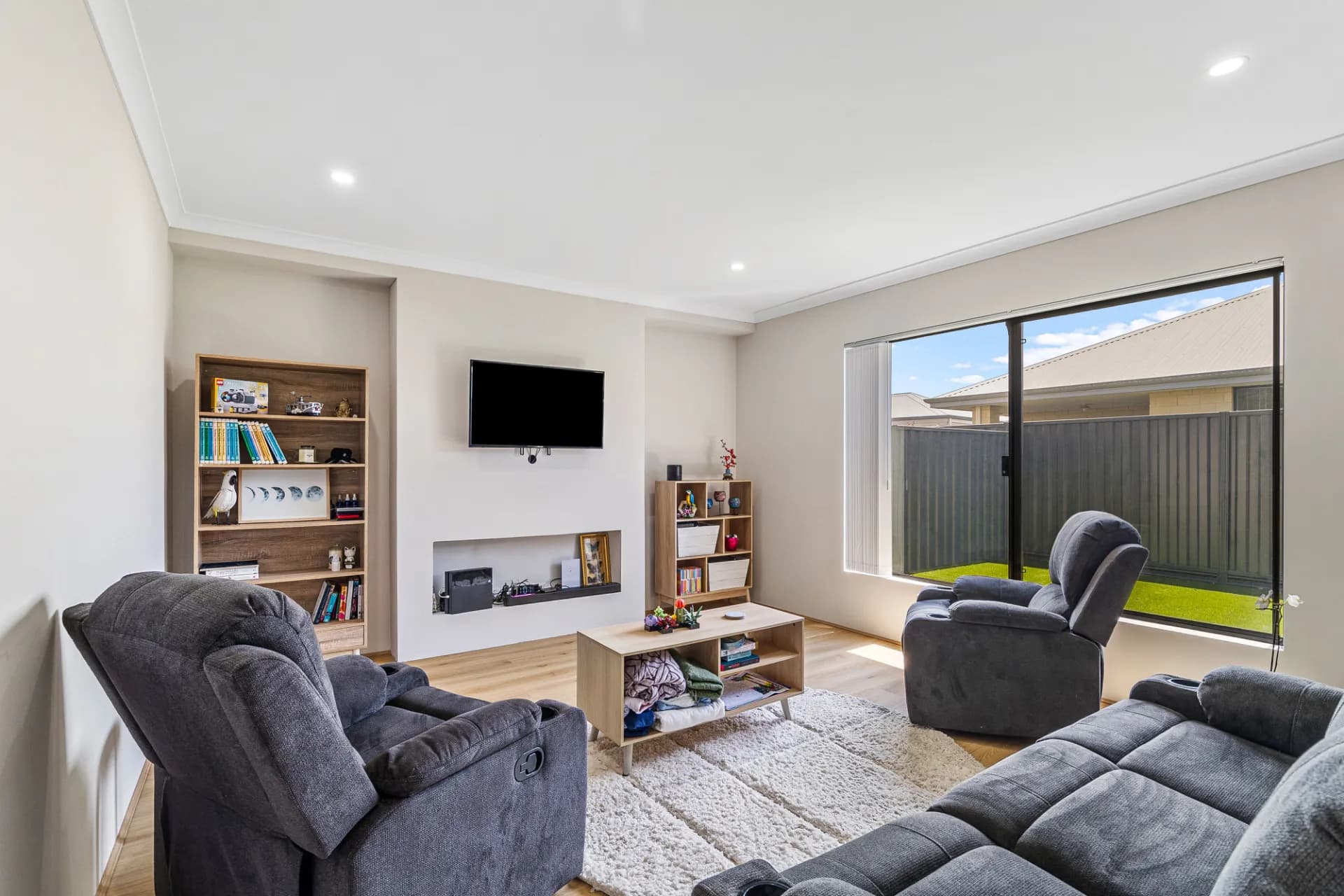 118 Lakewood Parkway, Coodanup., Coodanup - Thumbnail 4