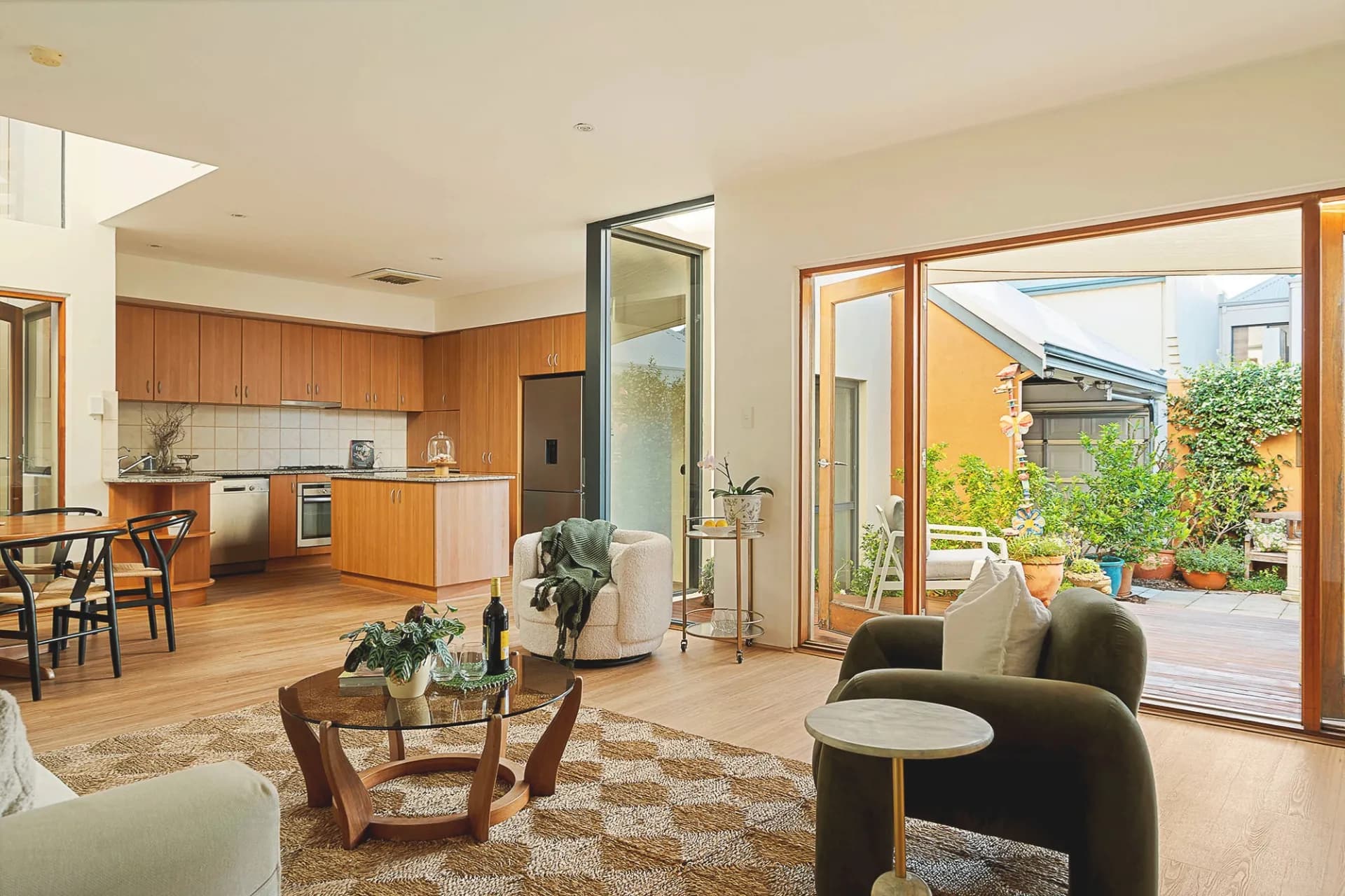 23 Tallow Tree Crescent, Subiaco., Subiaco - Thumbnail 7