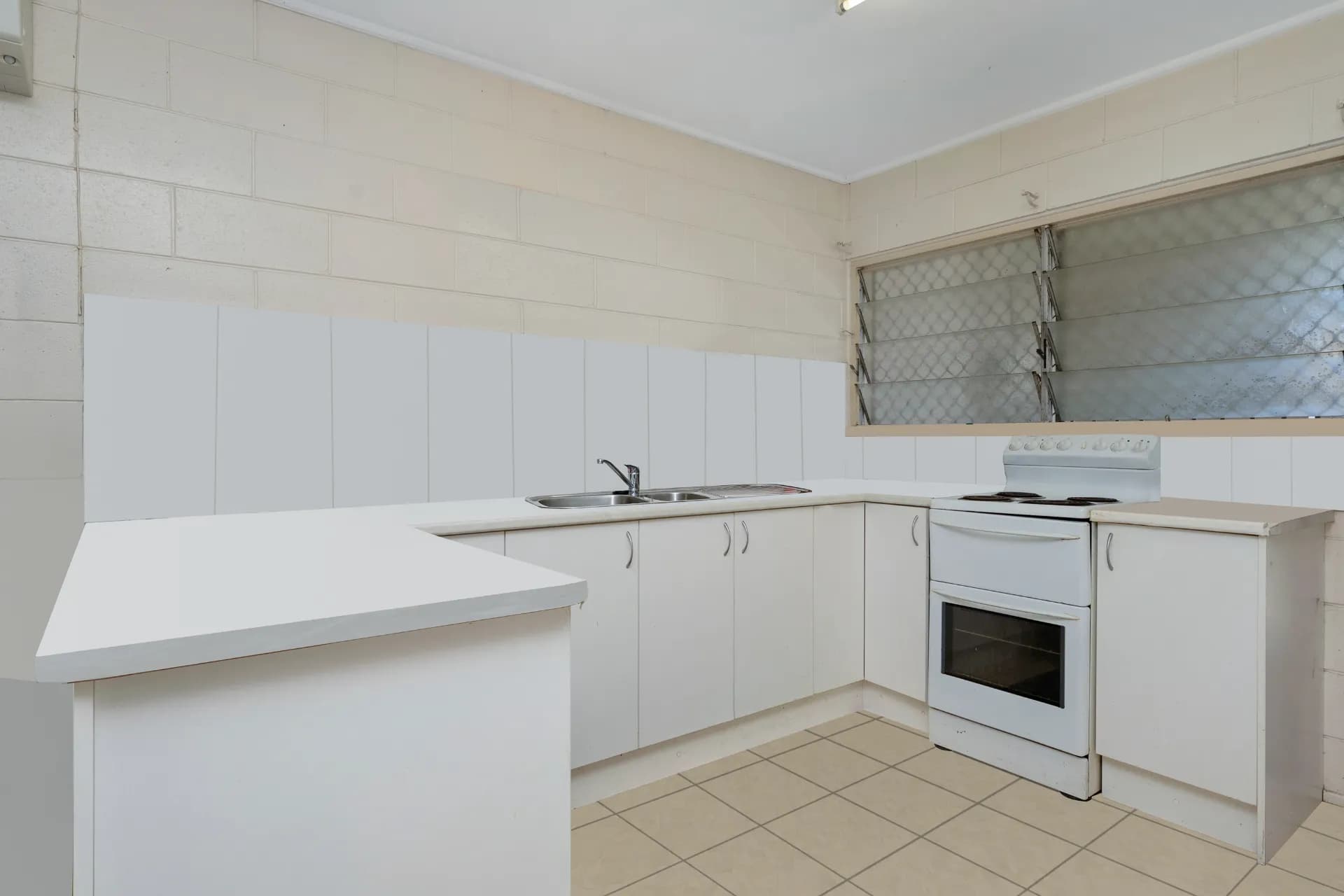 41 Crowder Street, Garbutt., Garbutt - Thumbnail 2