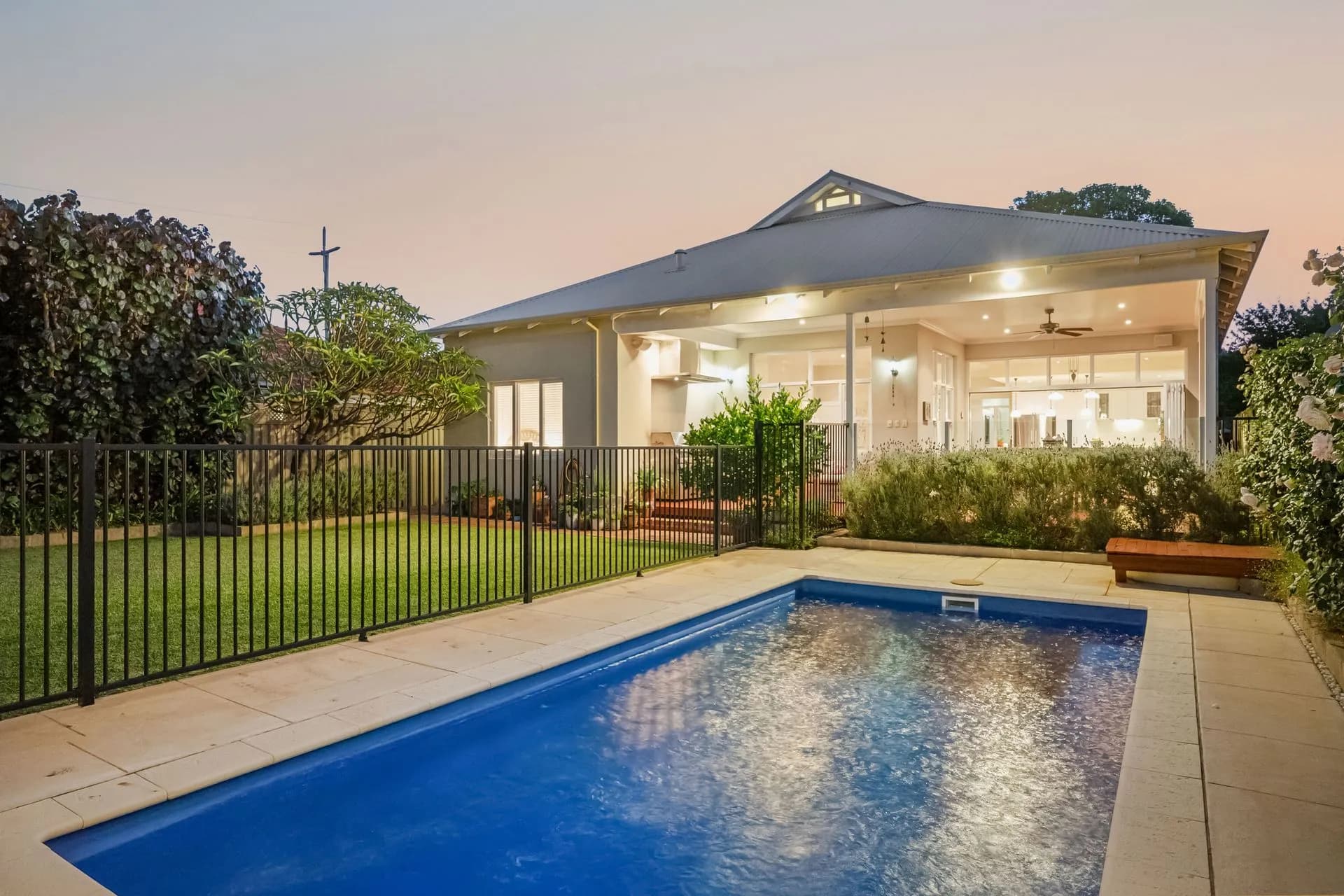 146 Tenth Avenue, Inglewood., Inglewood - Thumbnail 4