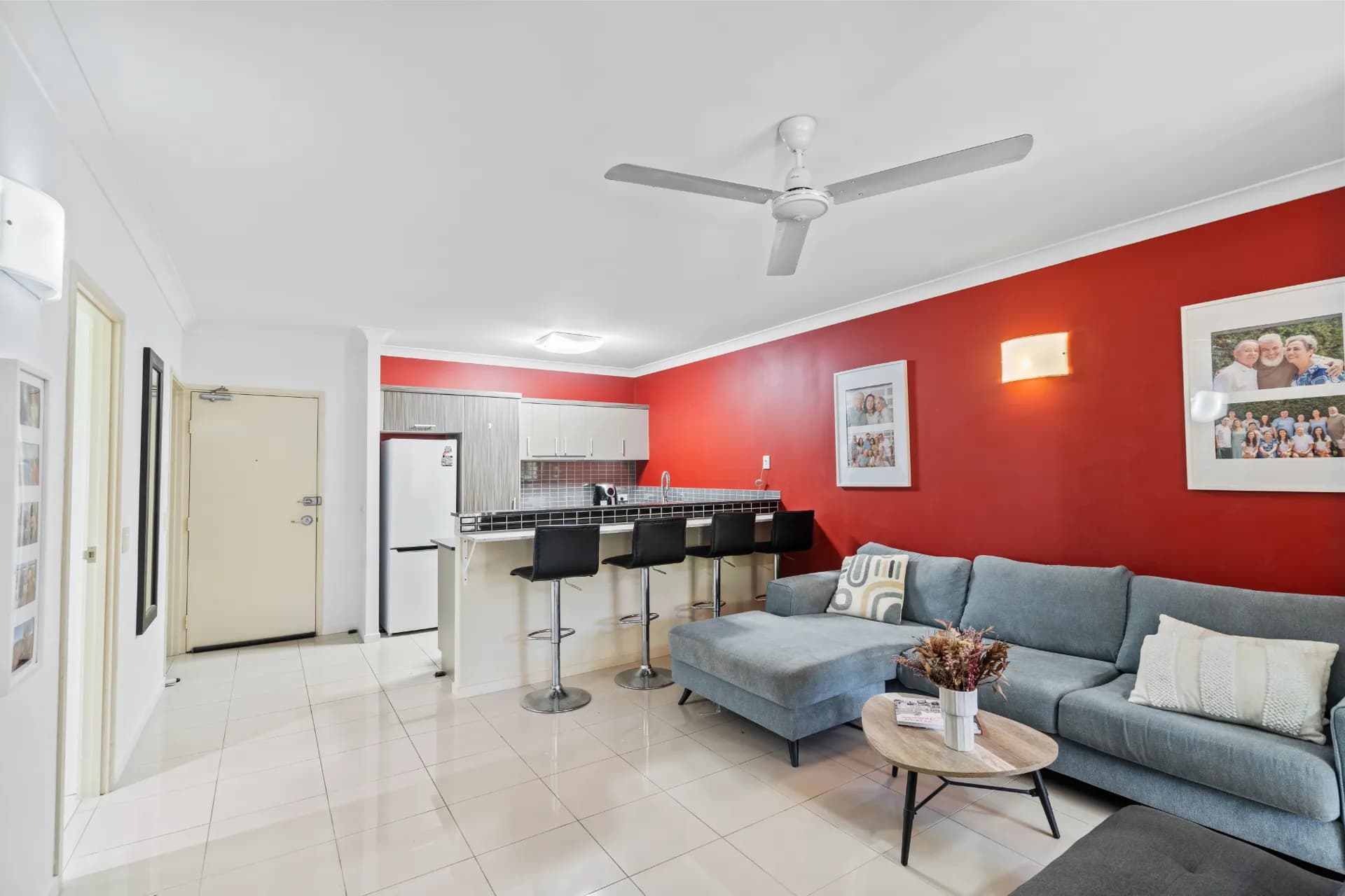 1102/12 Gregory Street, Westcourt., Westcourt - Thumbnail 3