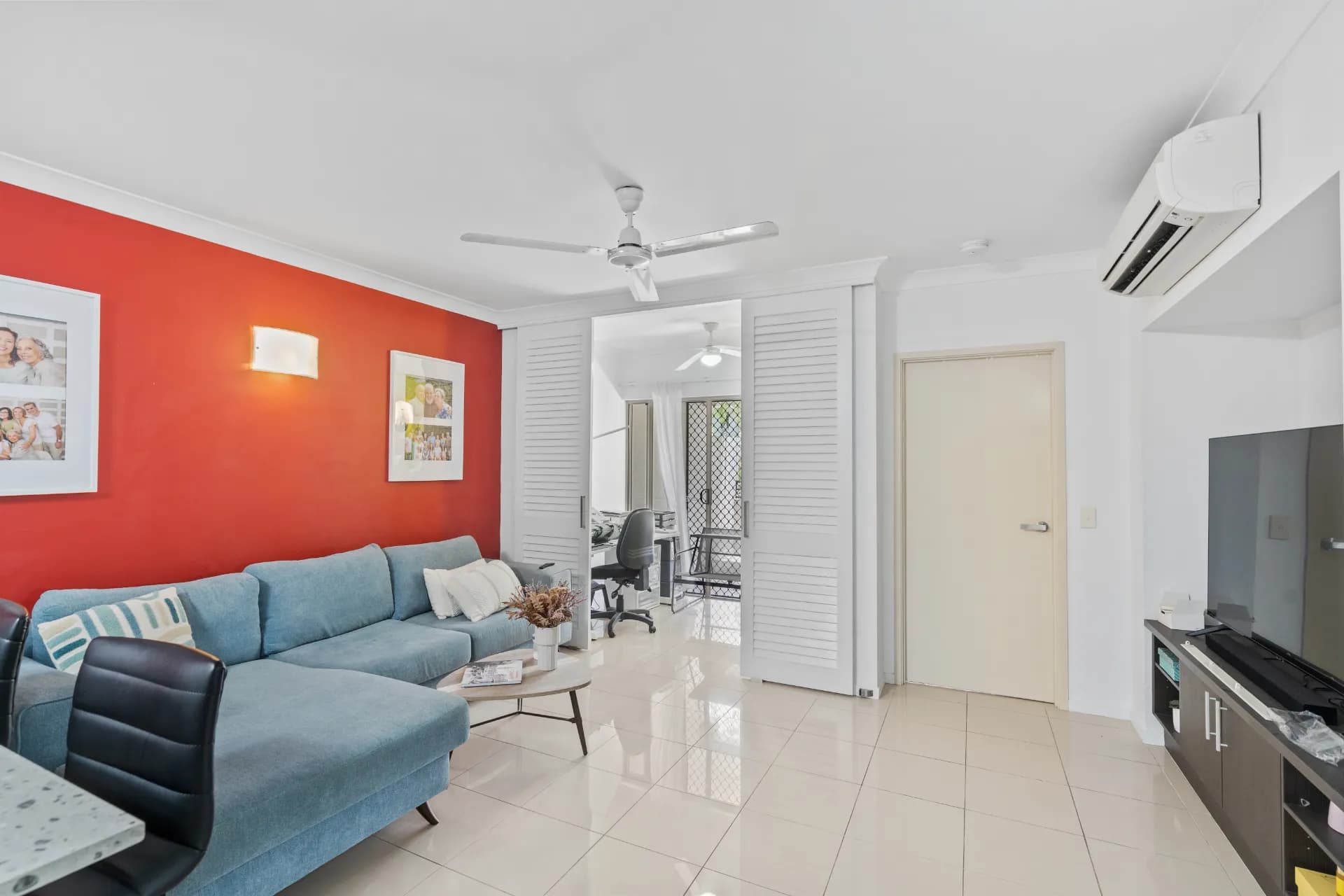 1102/12 Gregory Street, Westcourt., Westcourt - Thumbnail 4
