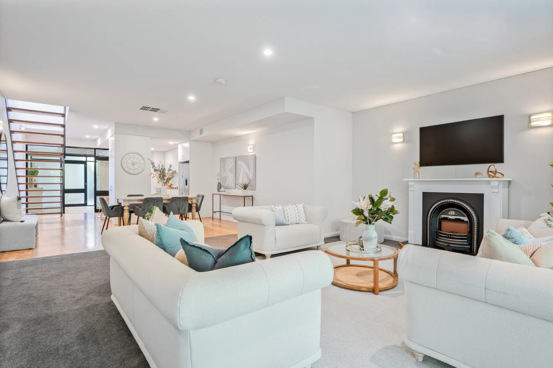 2/4 Centro Avenue, Subiaco., Subiaco - Thumbnail 2
