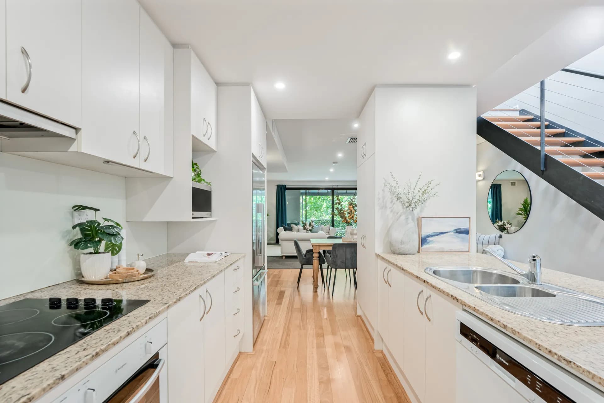 2/4 Centro Avenue, Subiaco., Subiaco - Thumbnail 8