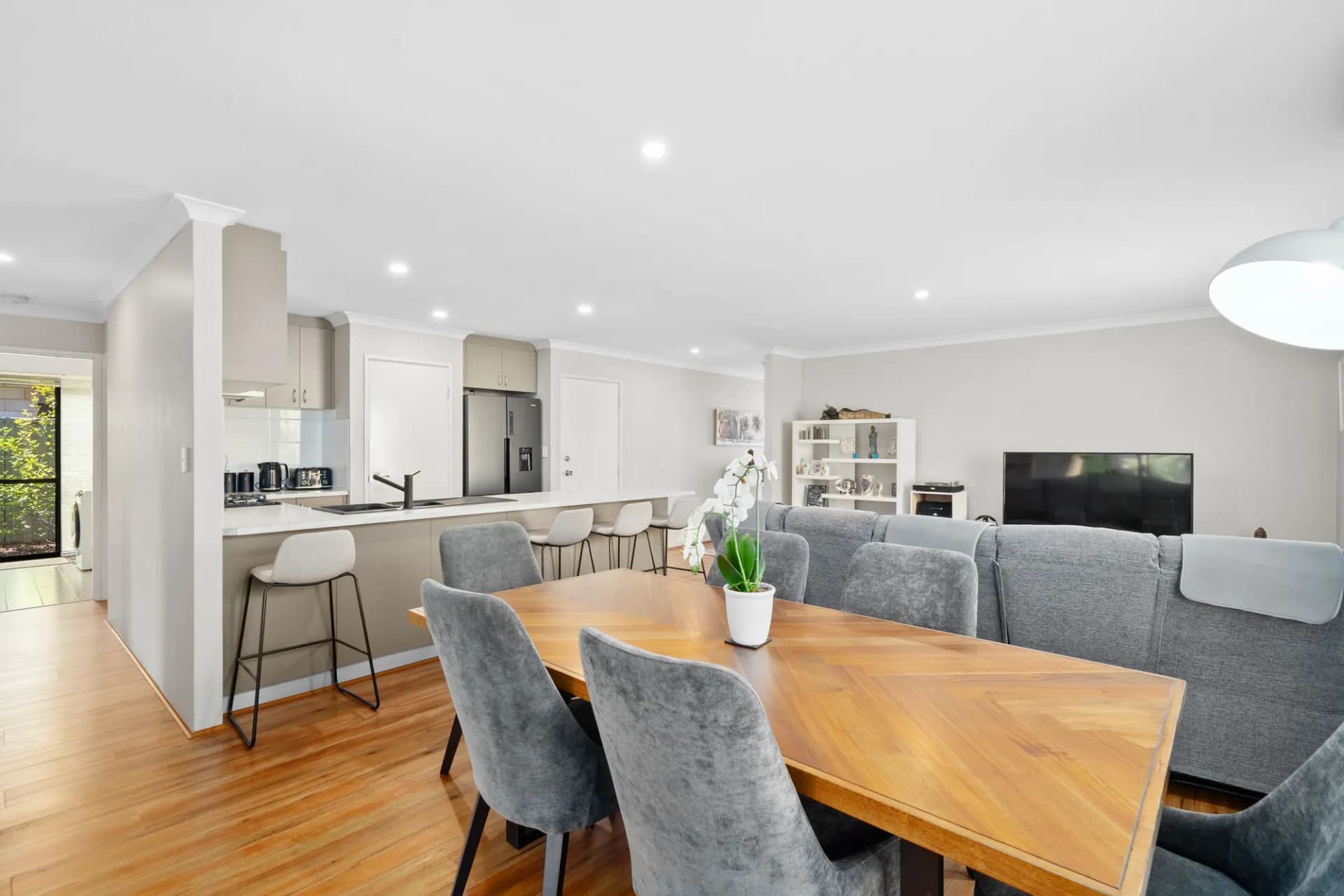 23 Harvey Crescent, South Yunderup., South Yunderup - Thumbnail 2