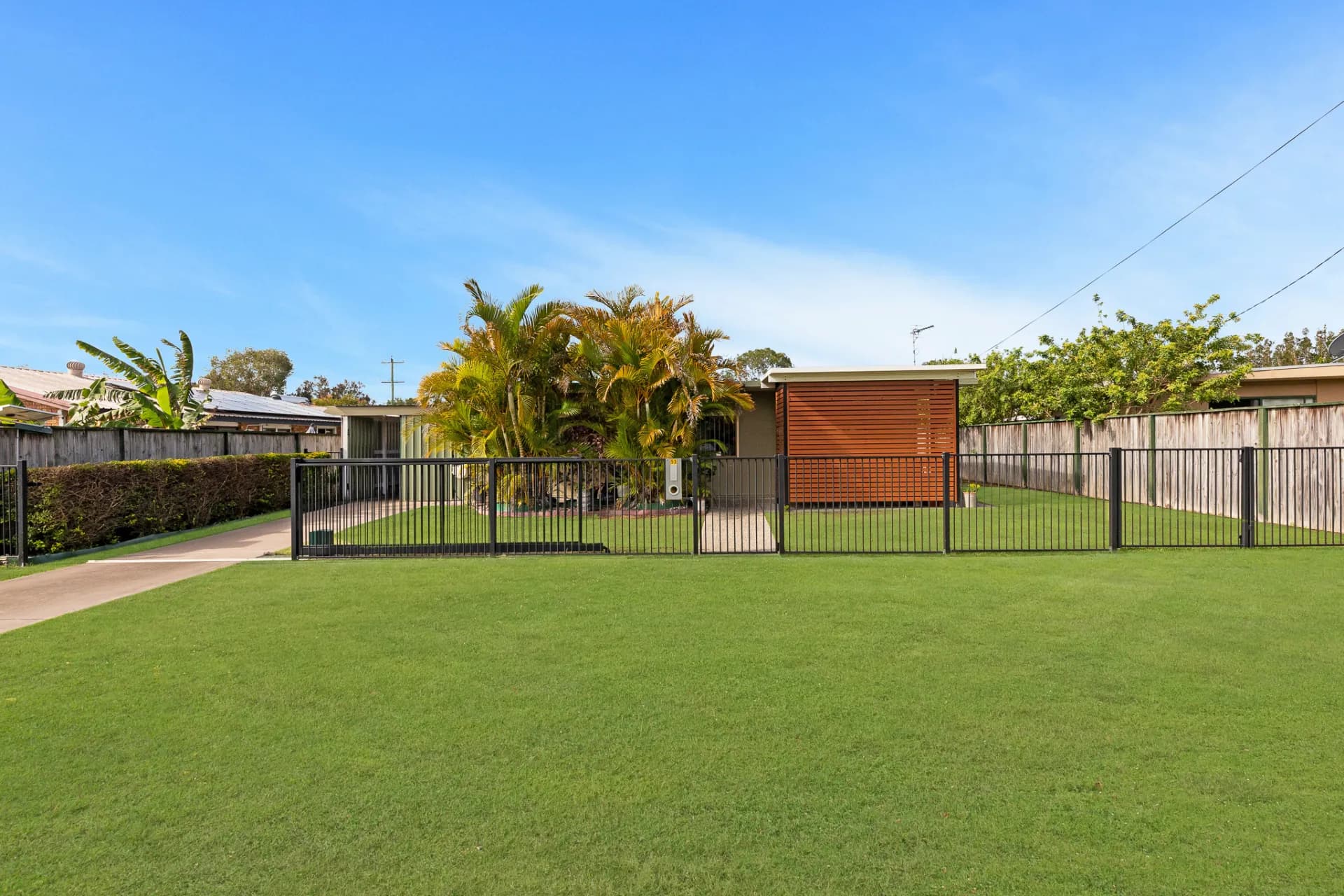 53 Corser Street, Point Vernon., Point Vernon - Image 1