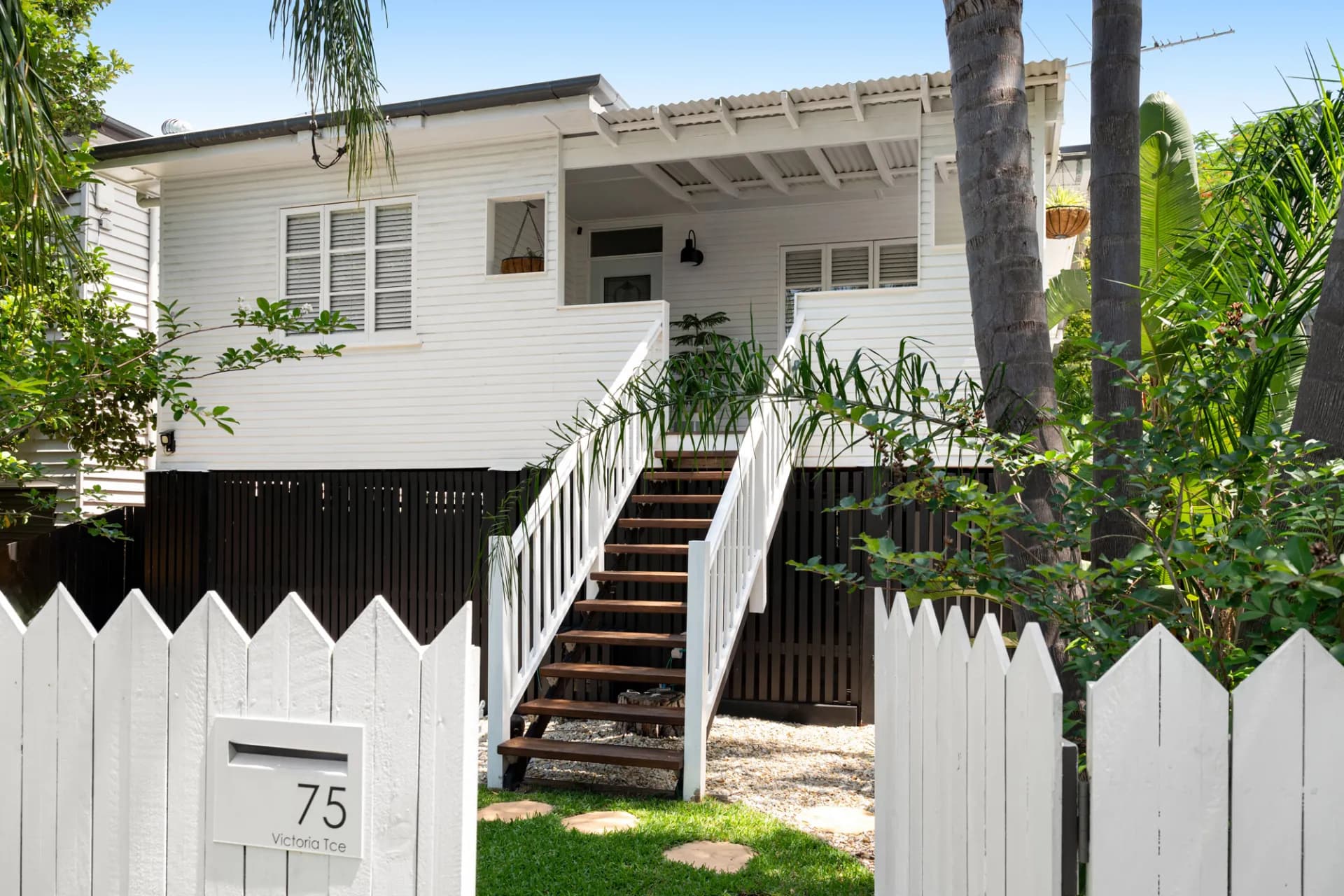 75 Victoria Terrace, Greenslopes., Greenslopes - Image 1