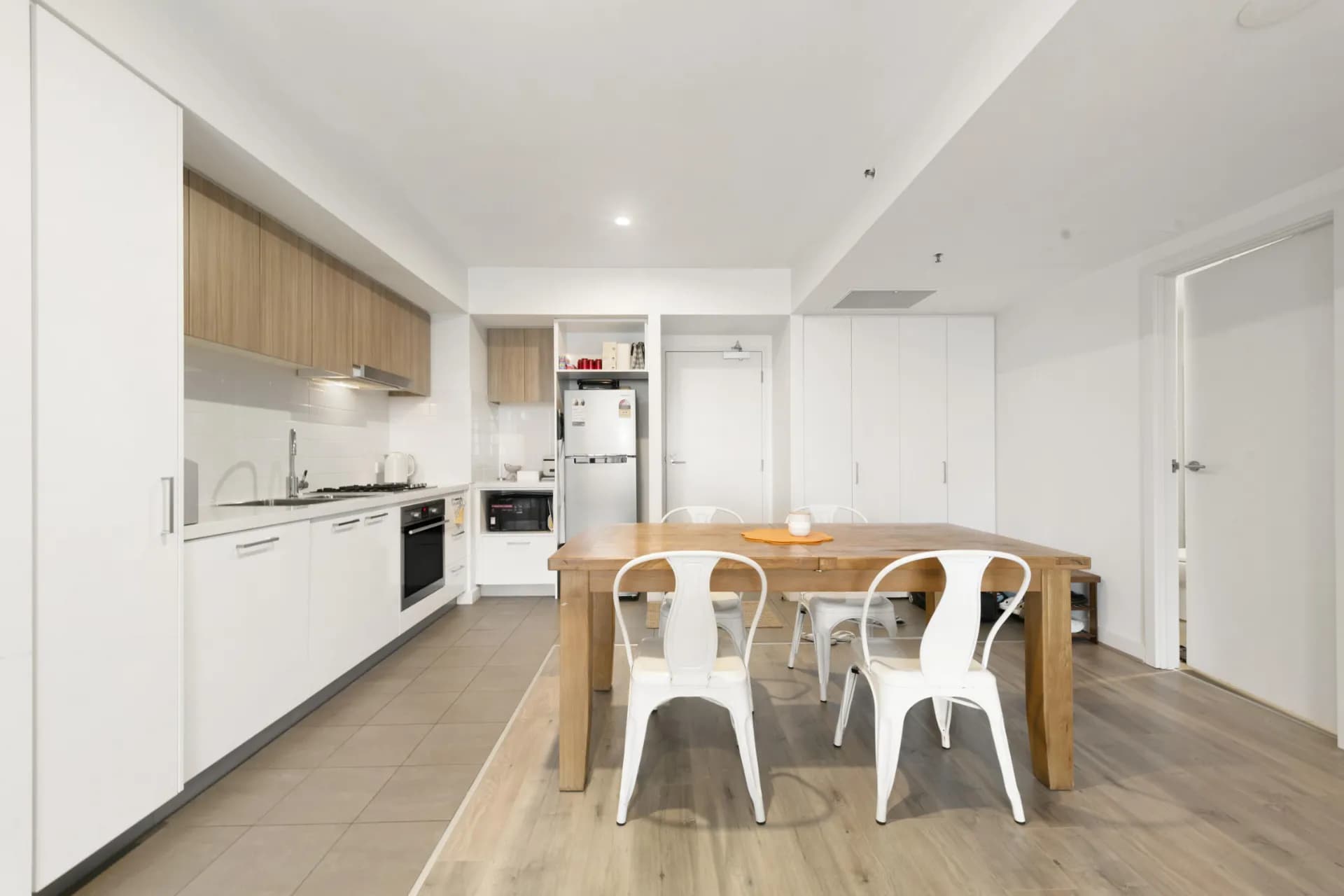 913A/160 Grote Street, Adelaide., Adelaide - Thumbnail 3