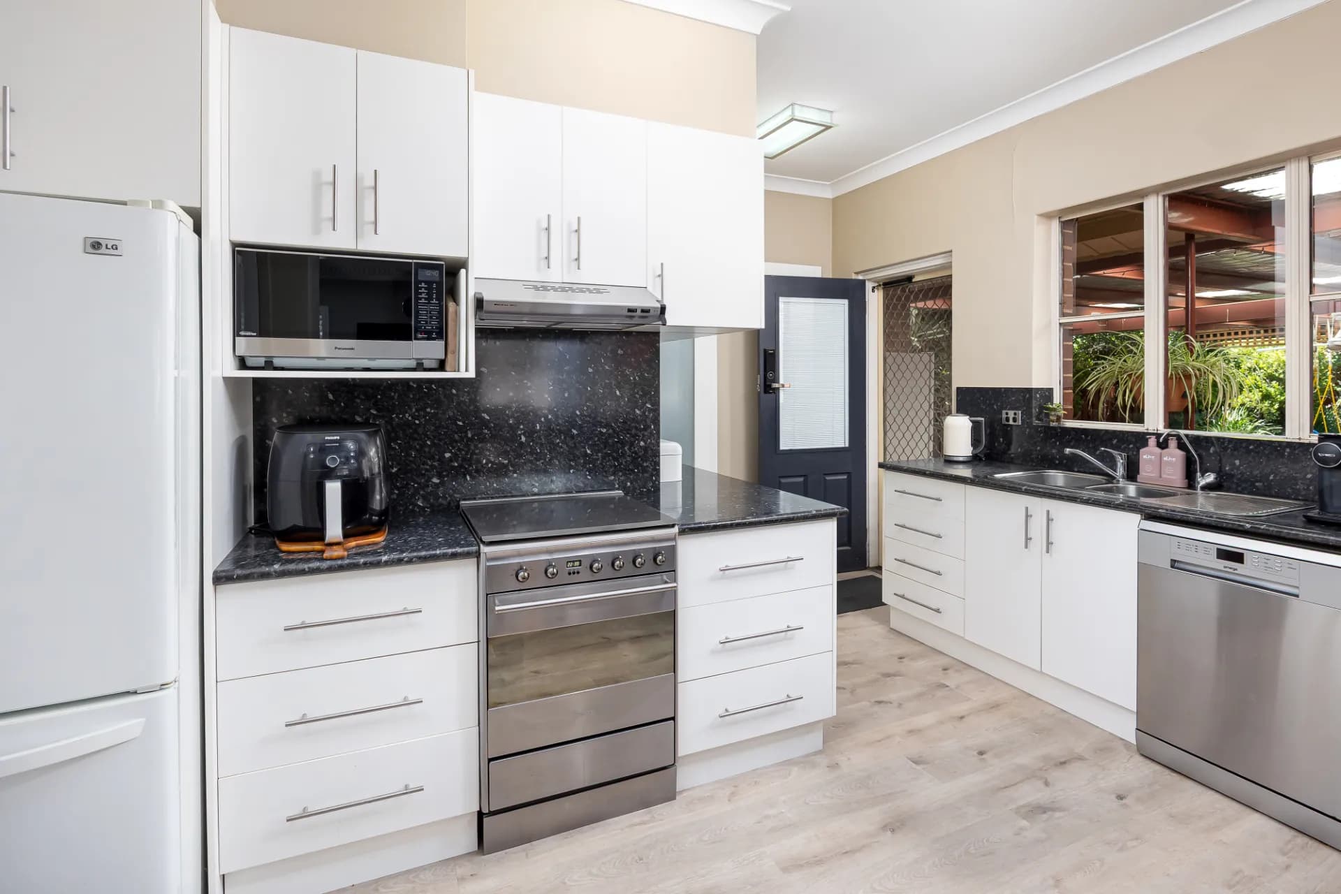 298 Edward Street, Wagga Wagga., Wagga Wagga - Thumbnail 7