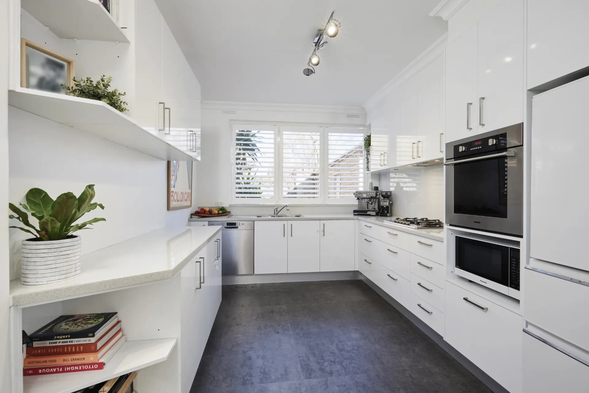 13A/3 Wimbledon Avenue, Elwood, VIC, Elwood - Thumbnail 4