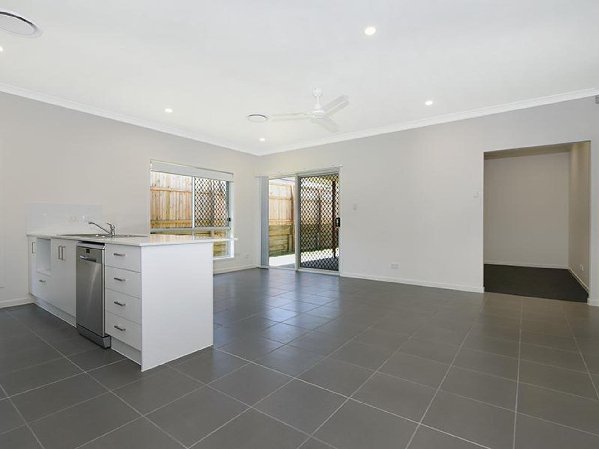 6 Serengetti Street, Harristown, QLD, 4350, Harristown - Thumbnail 3