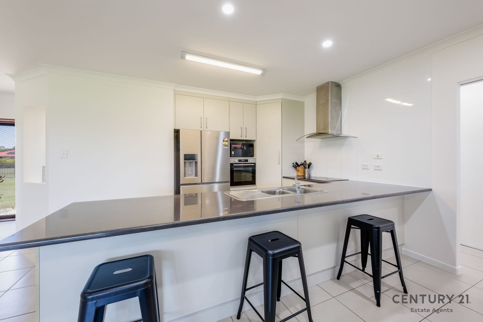 3 Palmerston Drive, Branyan - Thumbnail 7