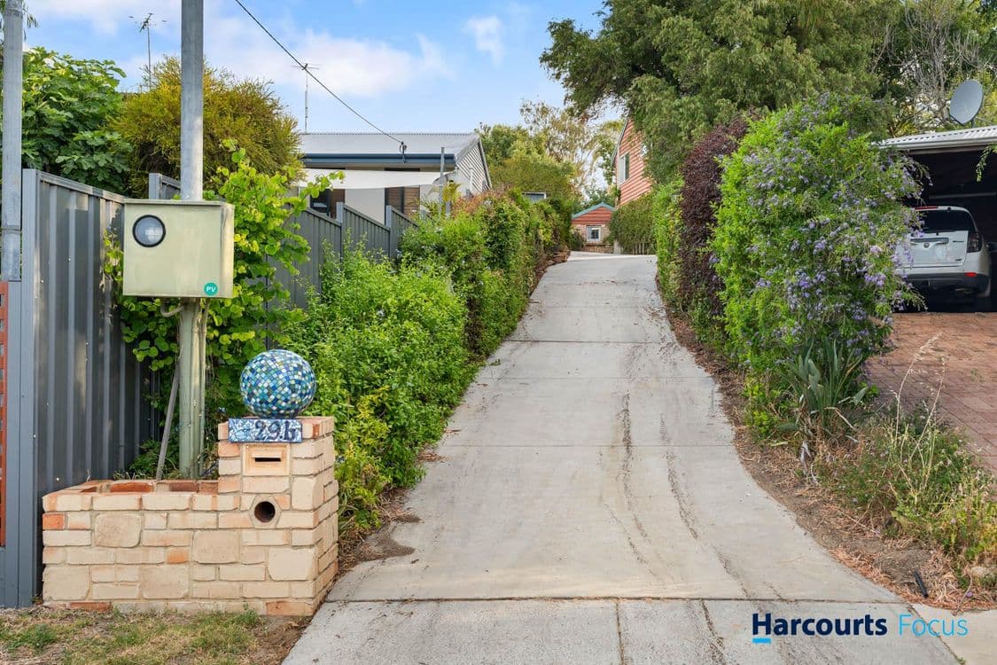 29B Hickory Road, QUINNS ROCKS, WA 6030, Quinns Rocks - Thumbnail 2