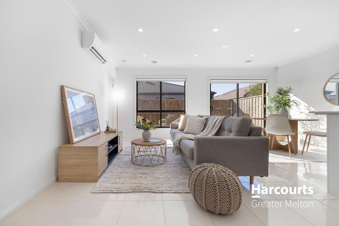 14 Morningside Drive, THORNHILL PARK, VIC 3335, Thornhill Park - Thumbnail 8
