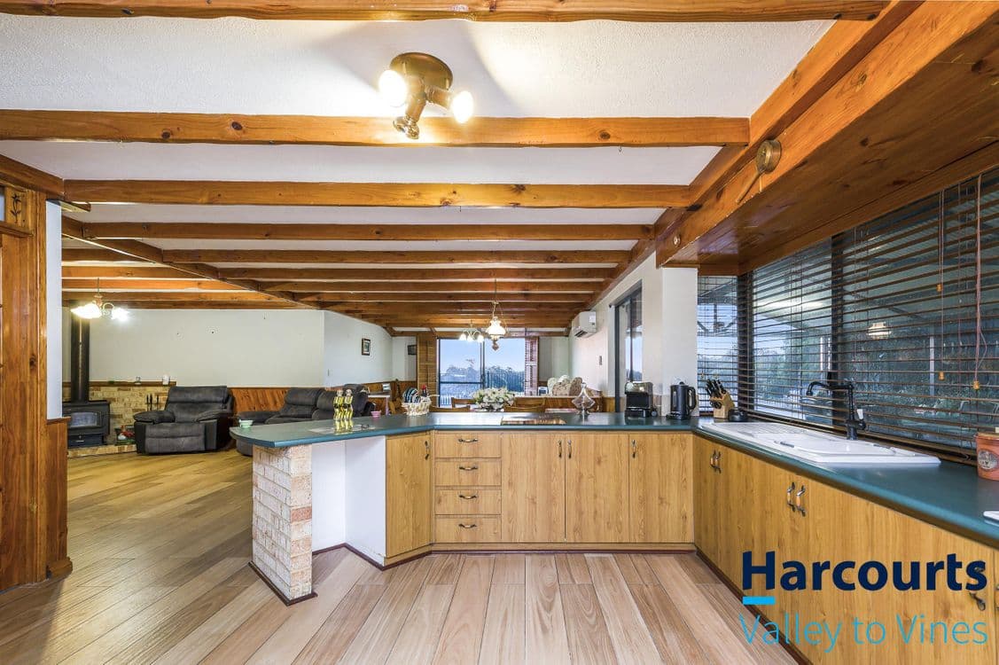 70 Bonita Road, BULLSBROOK, WA 6084, Bullsbrook - Thumbnail 4