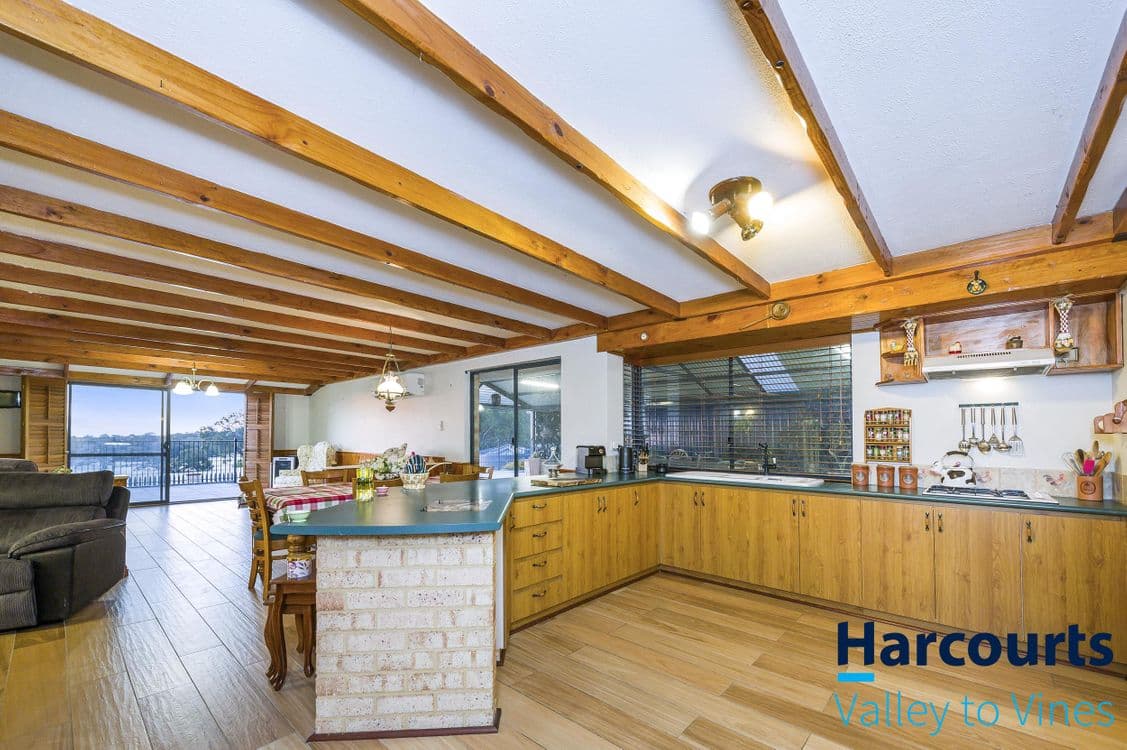70 Bonita Road, BULLSBROOK, WA 6084, Bullsbrook - Thumbnail 5