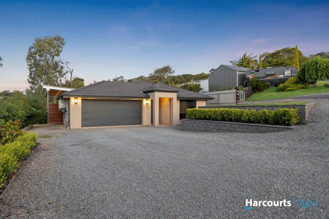 201 Windebanks Road, ABERFOYLE PARK, SA 5159, Aberfoyle Park - Thumbnail 3