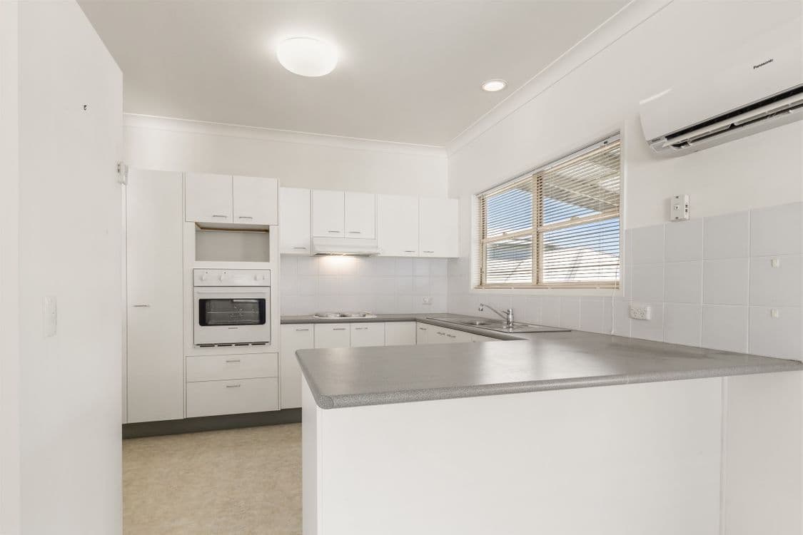 80 Magee Street, GRACEVILLE, QLD 4075, Graceville - Thumbnail 8
