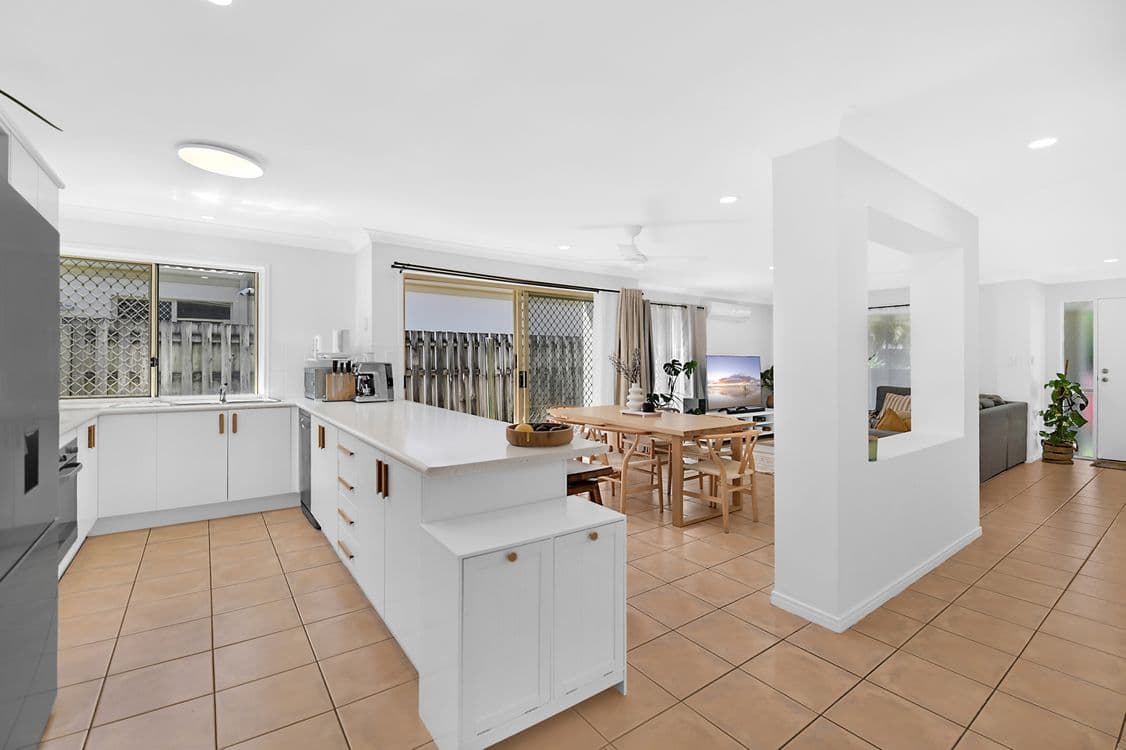 30/107-111 Arundel Drive, ARUNDEL, QLD 4214, Arundel - Thumbnail 4
