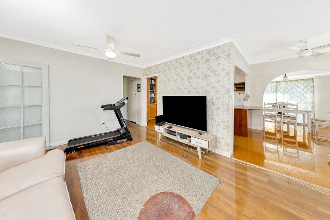 48 Anzac Road, CARINA HEIGHTS, QLD 4152, Carina Heights - Thumbnail 2