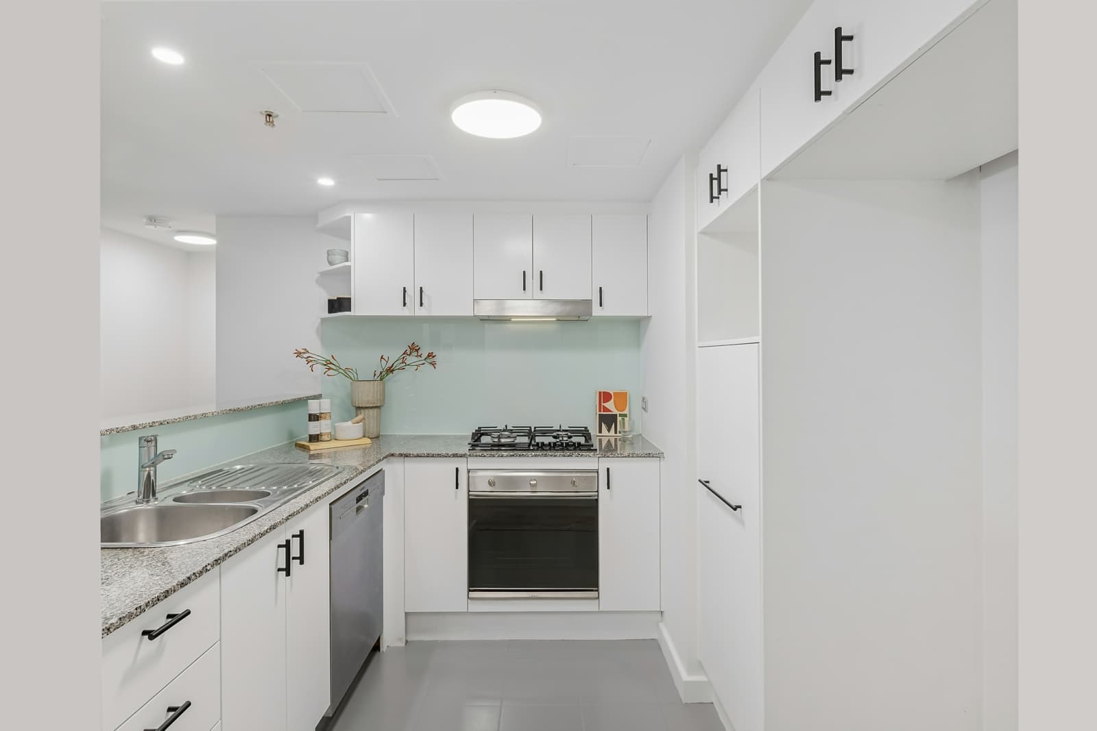 303/15 Atchison Street,St Leonards, St Leonards - Thumbnail 2