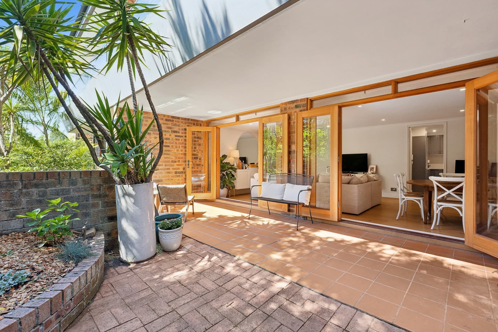15/2 Spruson Street,Neutral Bay, Neutral Bay - Thumbnail 2