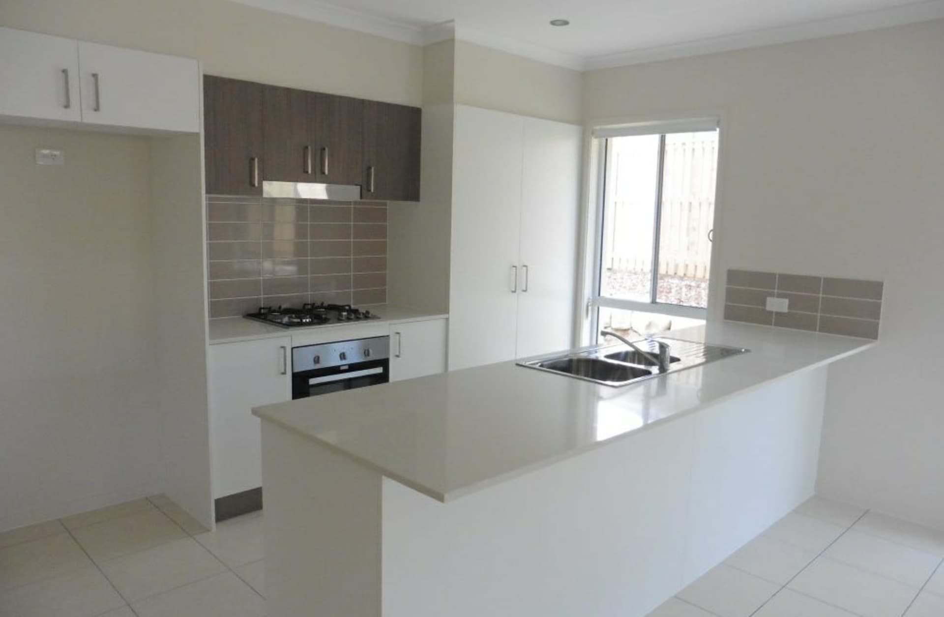 118 Coomera Springs Boulevard, Upper Coomera, Upper Coomera - Thumbnail 3