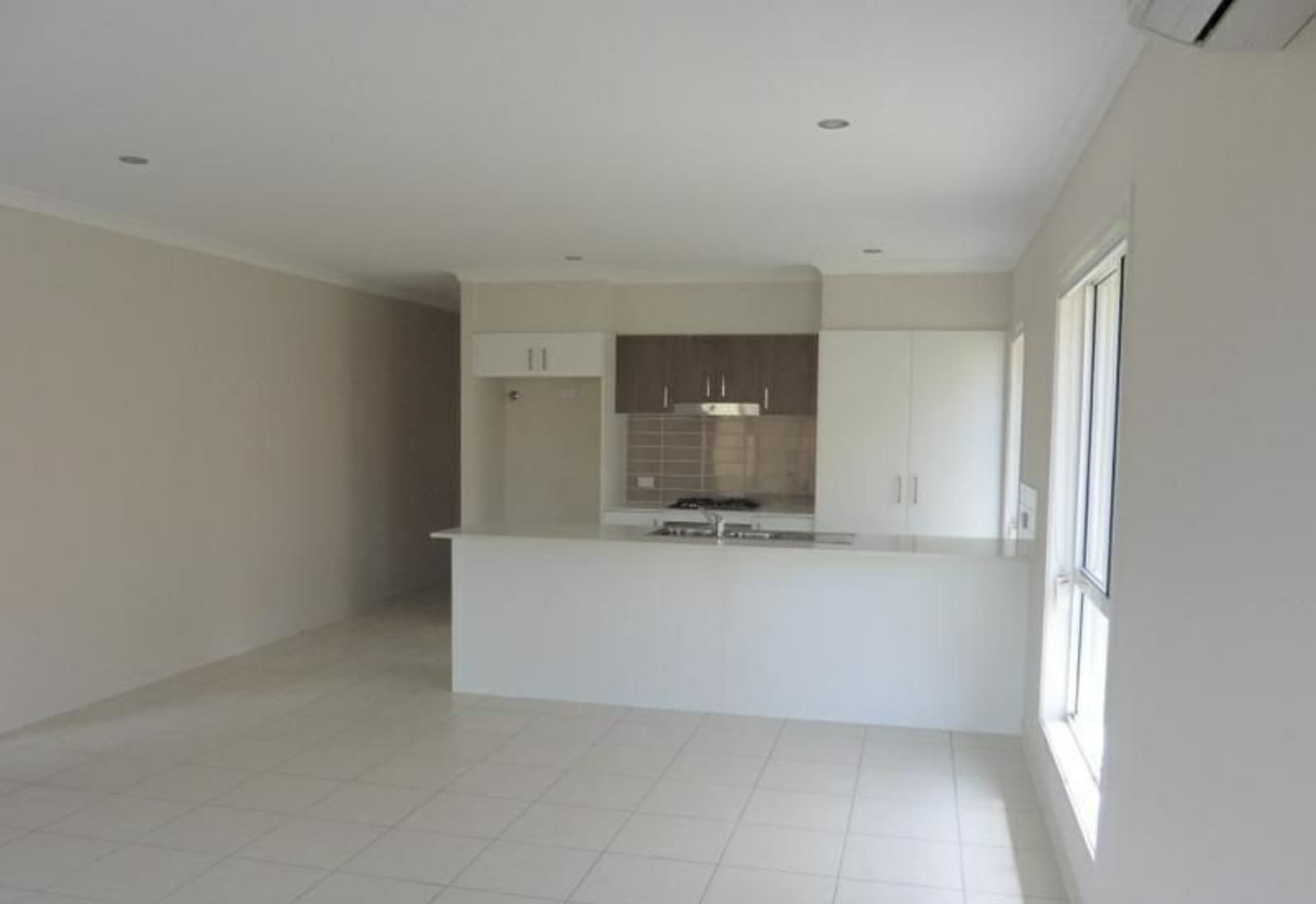 118 Coomera Springs Boulevard, Upper Coomera, Upper Coomera - Thumbnail 4