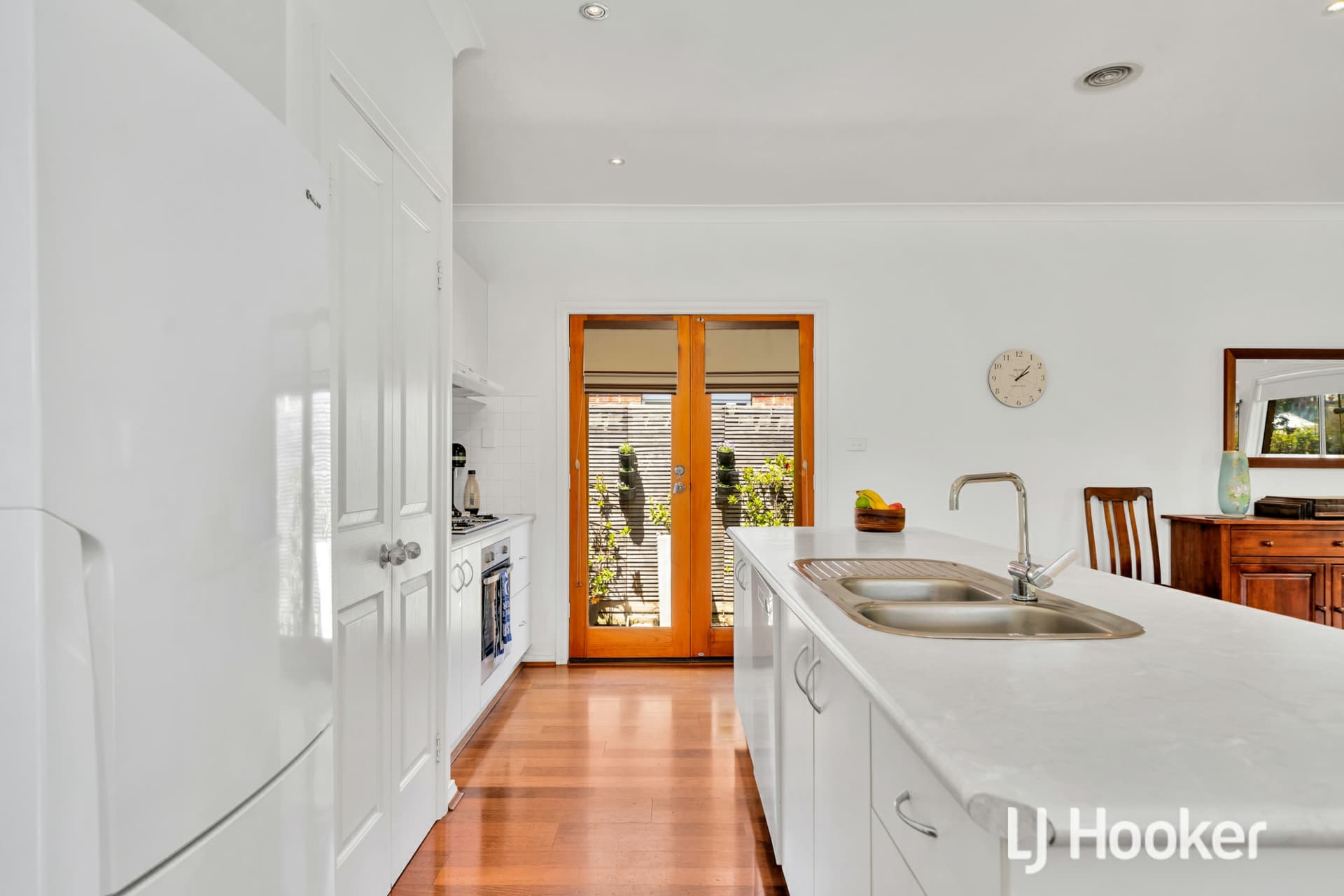9 Hindmarsh Drive, Manor Lakes, Manor Lakes - Thumbnail 4