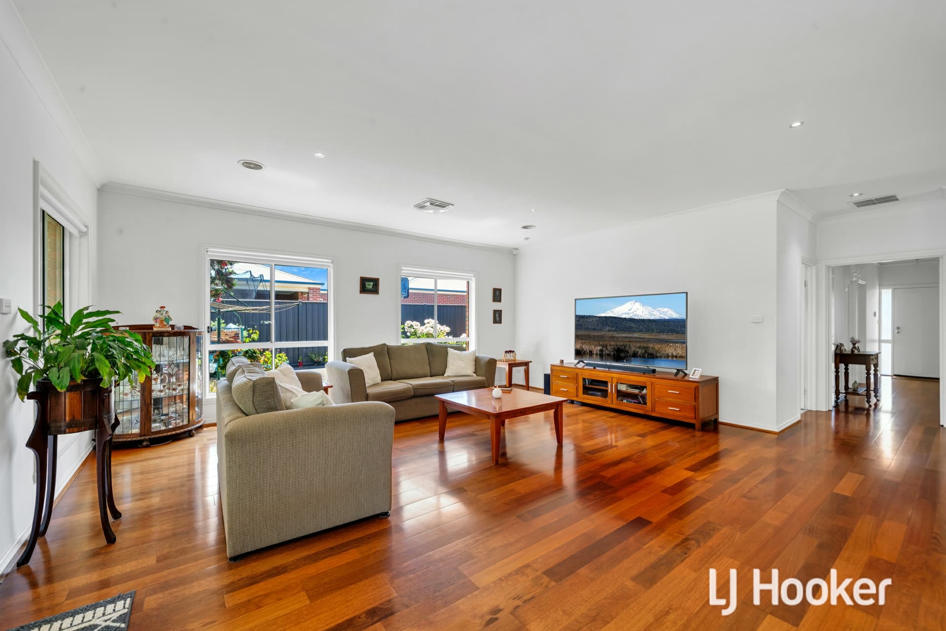 9 Hindmarsh Drive, Manor Lakes, Manor Lakes - Thumbnail 8