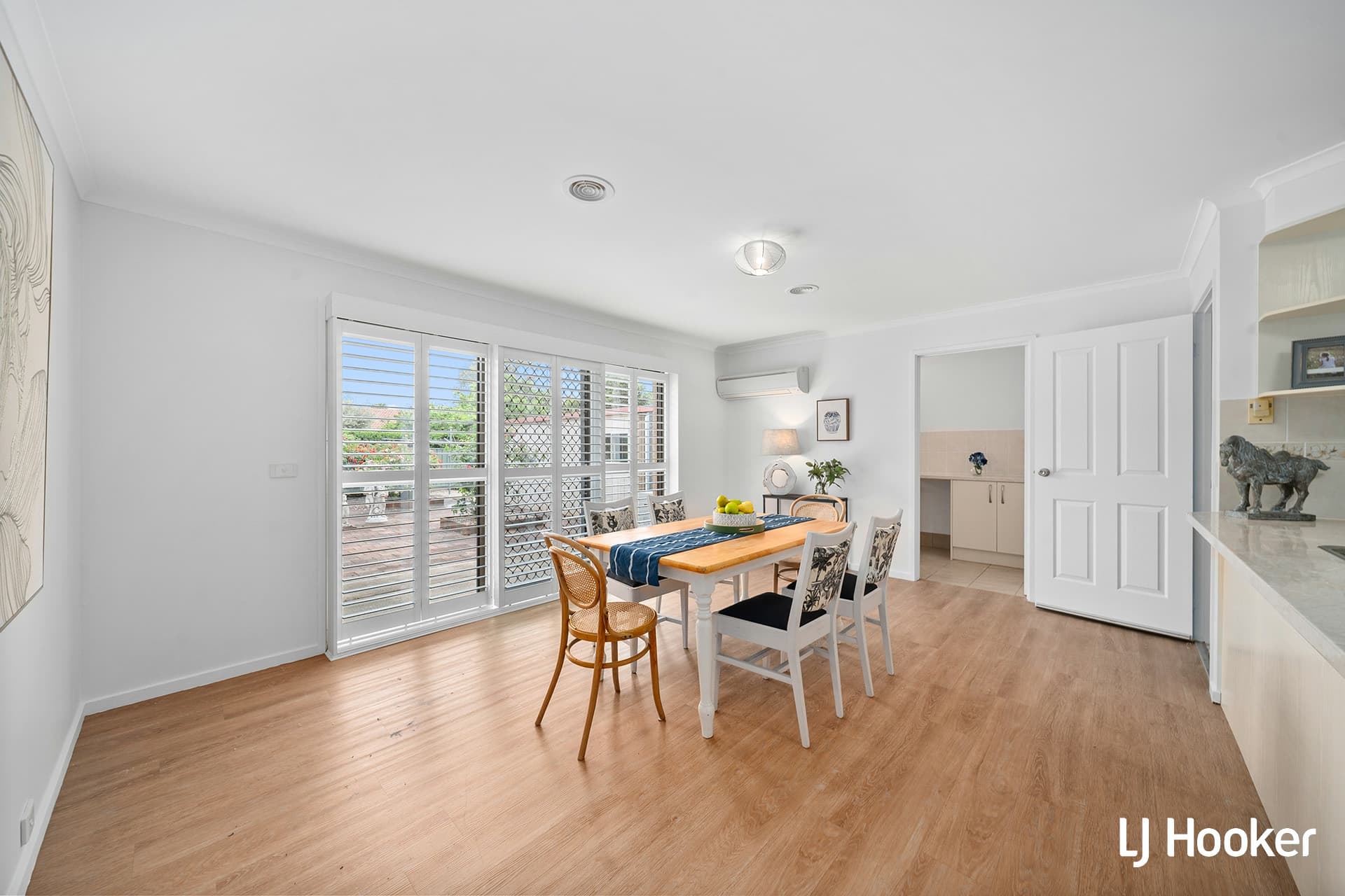 30 Dorrit Black Crescent, Lyneham, Lyneham - Thumbnail 3