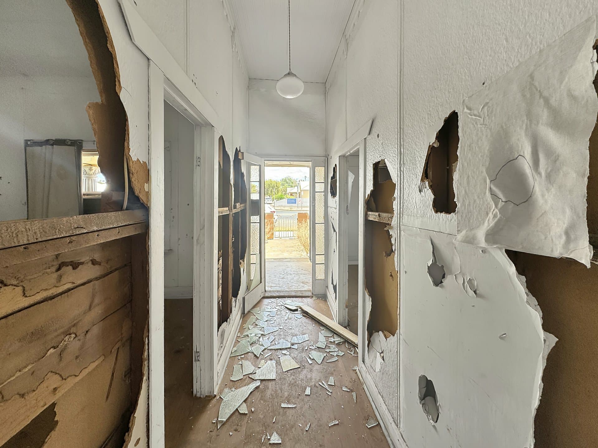 57 Blende Street, Broken Hill, Broken Hill - Thumbnail 2