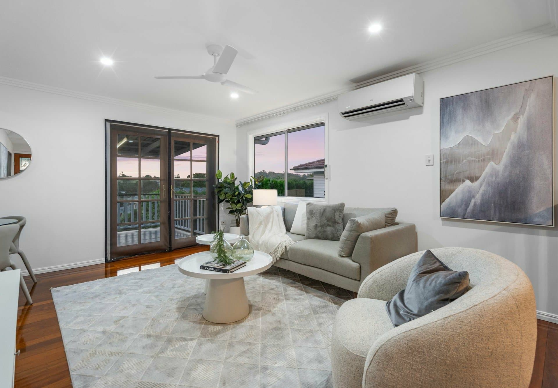 94 Mingera Street, Mansfield, Mansfield - Thumbnail 2