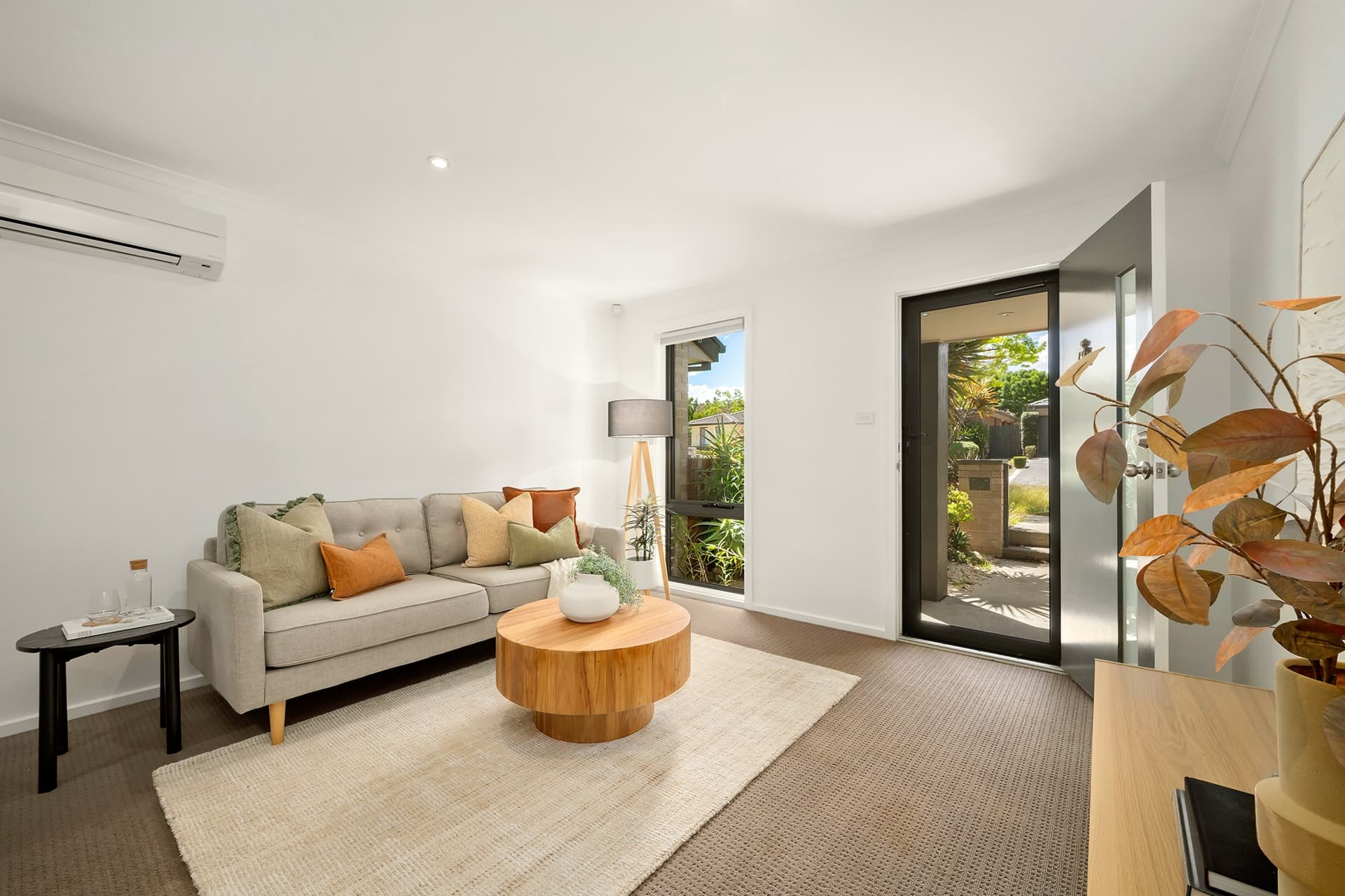 8 Salisbury Street, Casey, Casey - Thumbnail 3