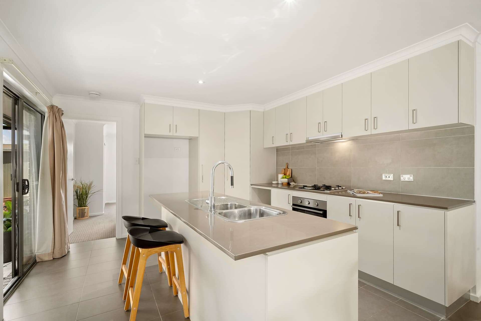 8 Salisbury Street, Casey, Casey - Thumbnail 8
