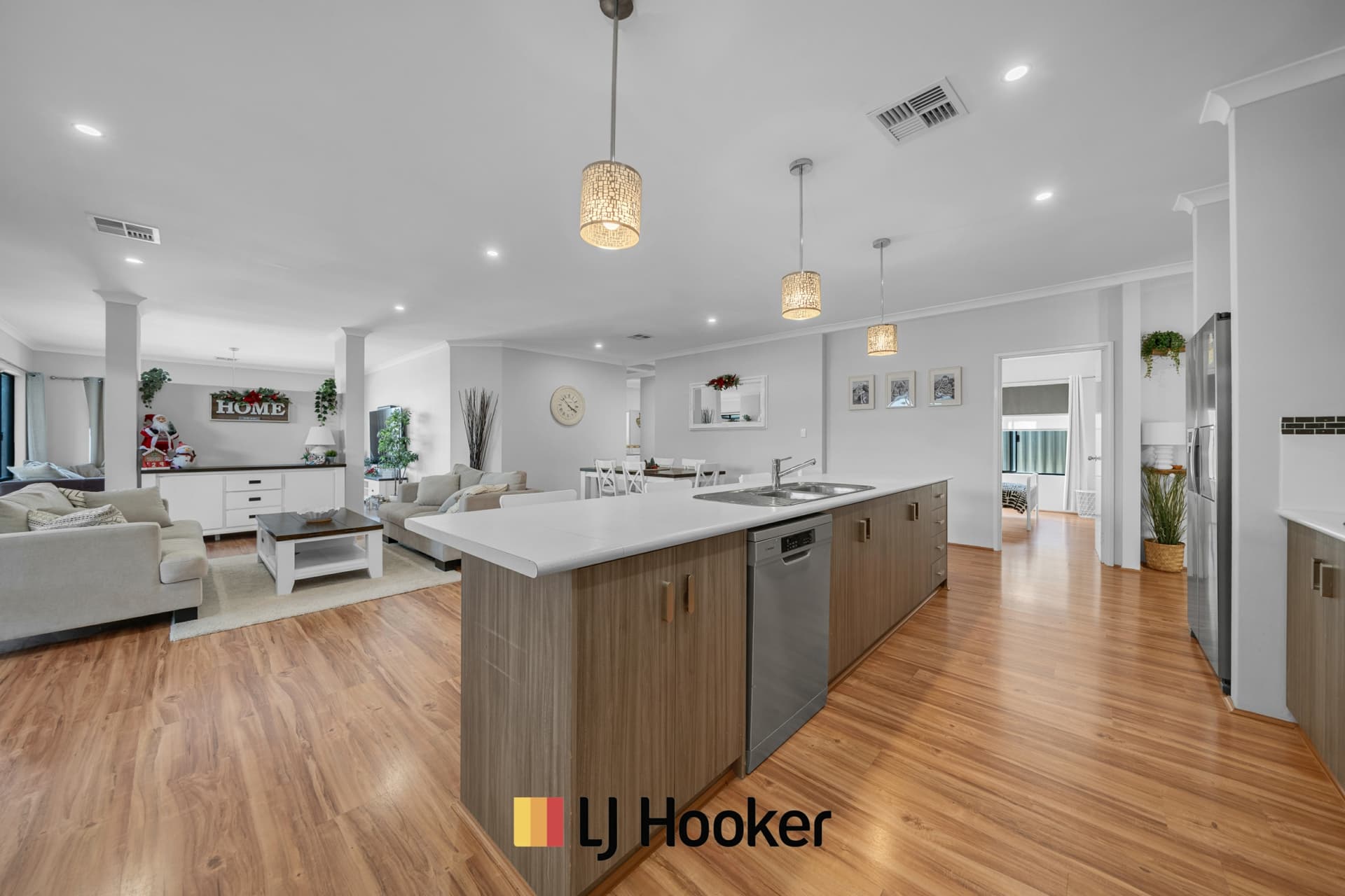 20 Pasalich Bend, Aveley, Aveley - Image 1