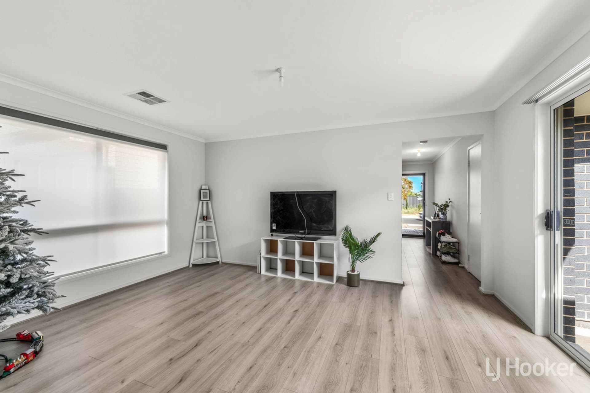 15 Evergreen Drive, Davoren Park, Davoren Park - Thumbnail 8