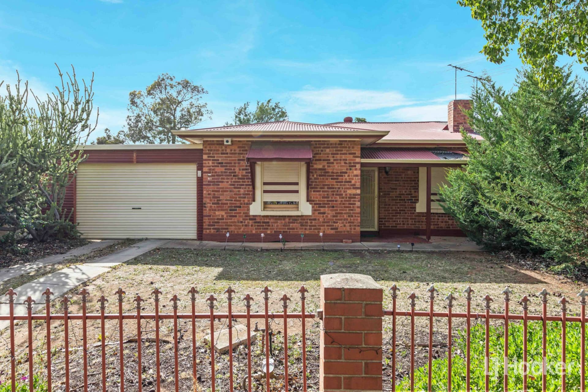 18 Yarnbury Road, Elizabeth North, Elizabeth North - Thumbnail 2