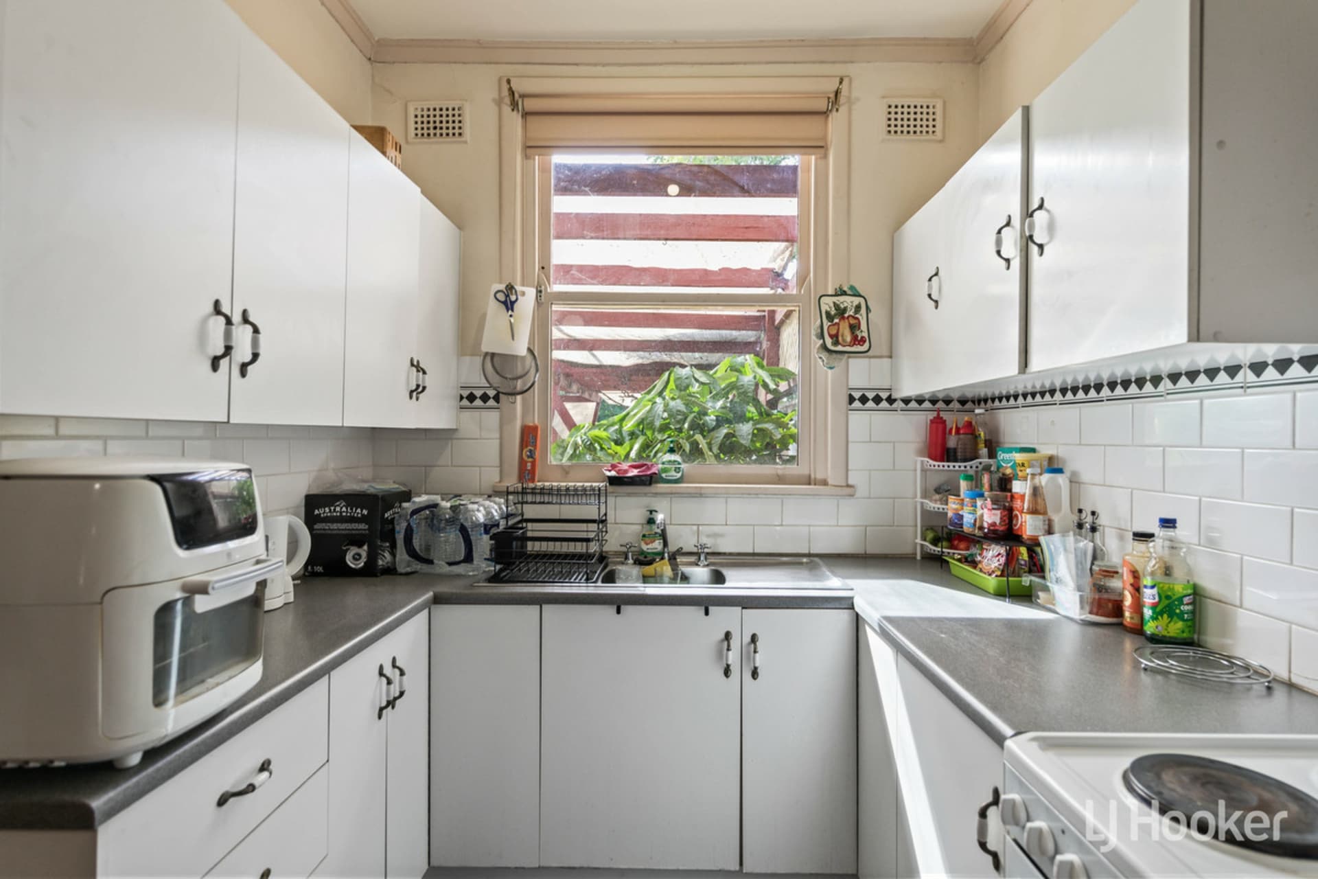 18 Yarnbury Road, Elizabeth North, Elizabeth North - Thumbnail 8