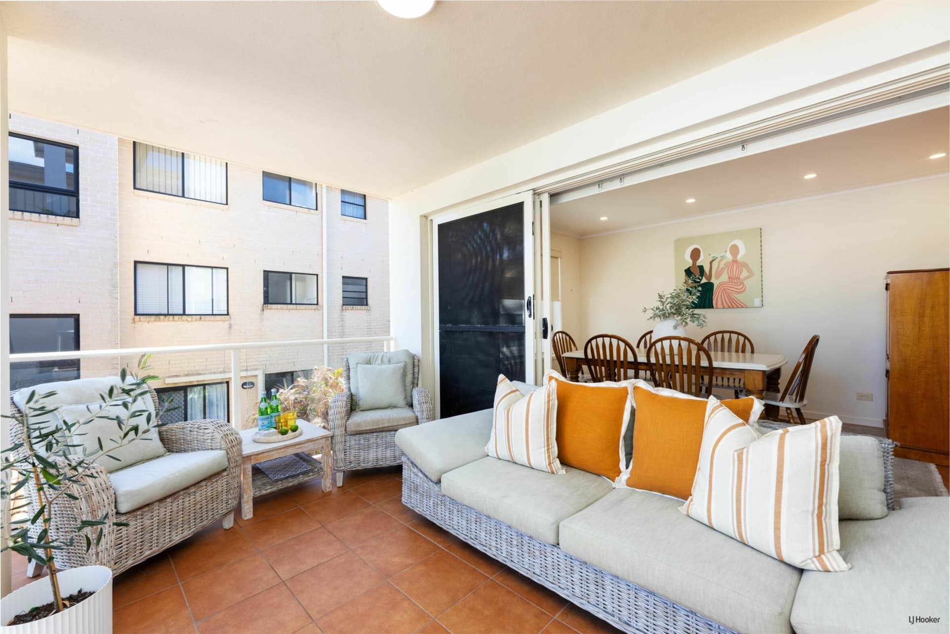 5/24-26 Dutton Street, Coolangatta, Coolangatta - Thumbnail 2