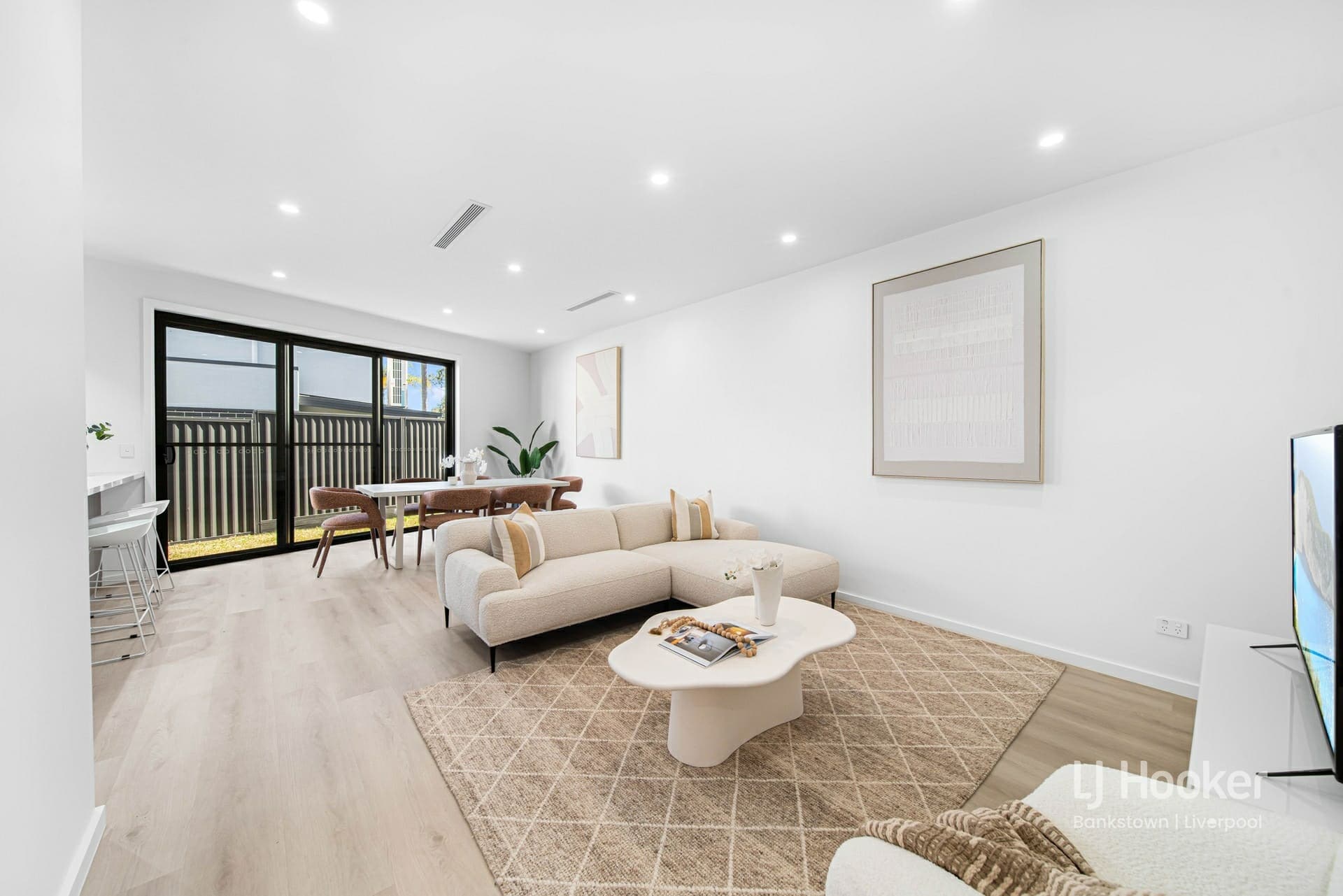 30B Jack O'Sullivan Road, Moorebank, Moorebank - Thumbnail 8