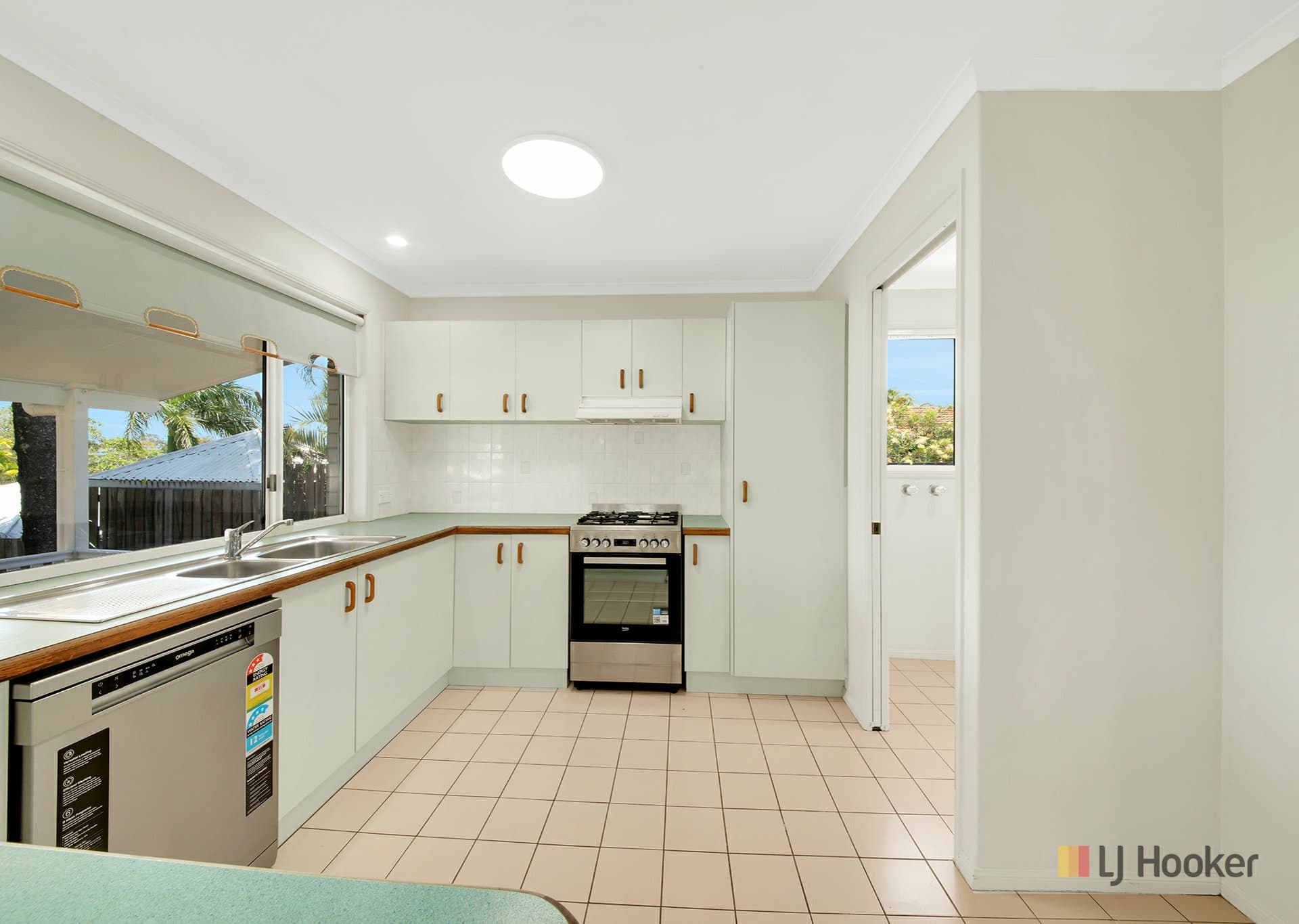 11 Winnecke Road, Tannum Sands, Tannum Sands - Thumbnail 3
