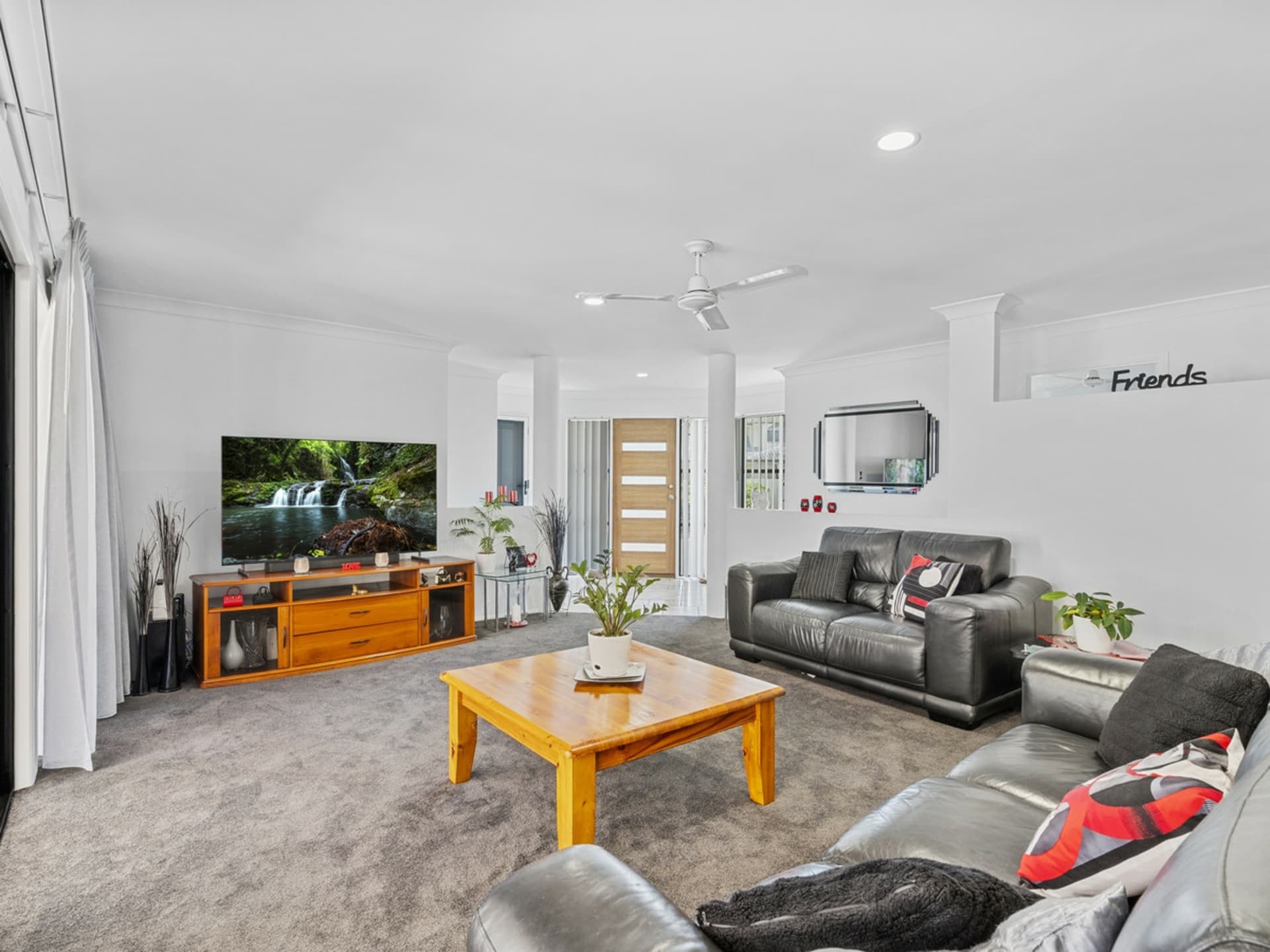 45 Lakeshore Drive, Helensvale, Helensvale - Thumbnail 6