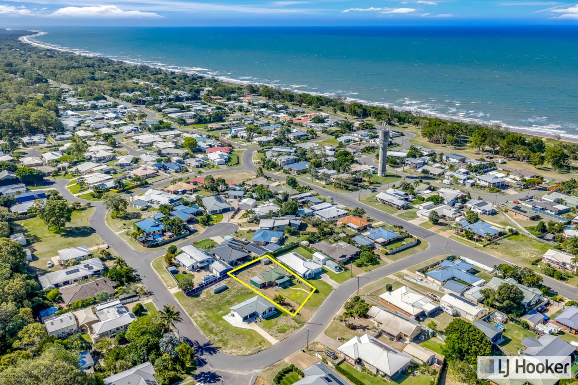 6 Alexander Drive, Moore Park Beach, Moore Park Beach - Image 1