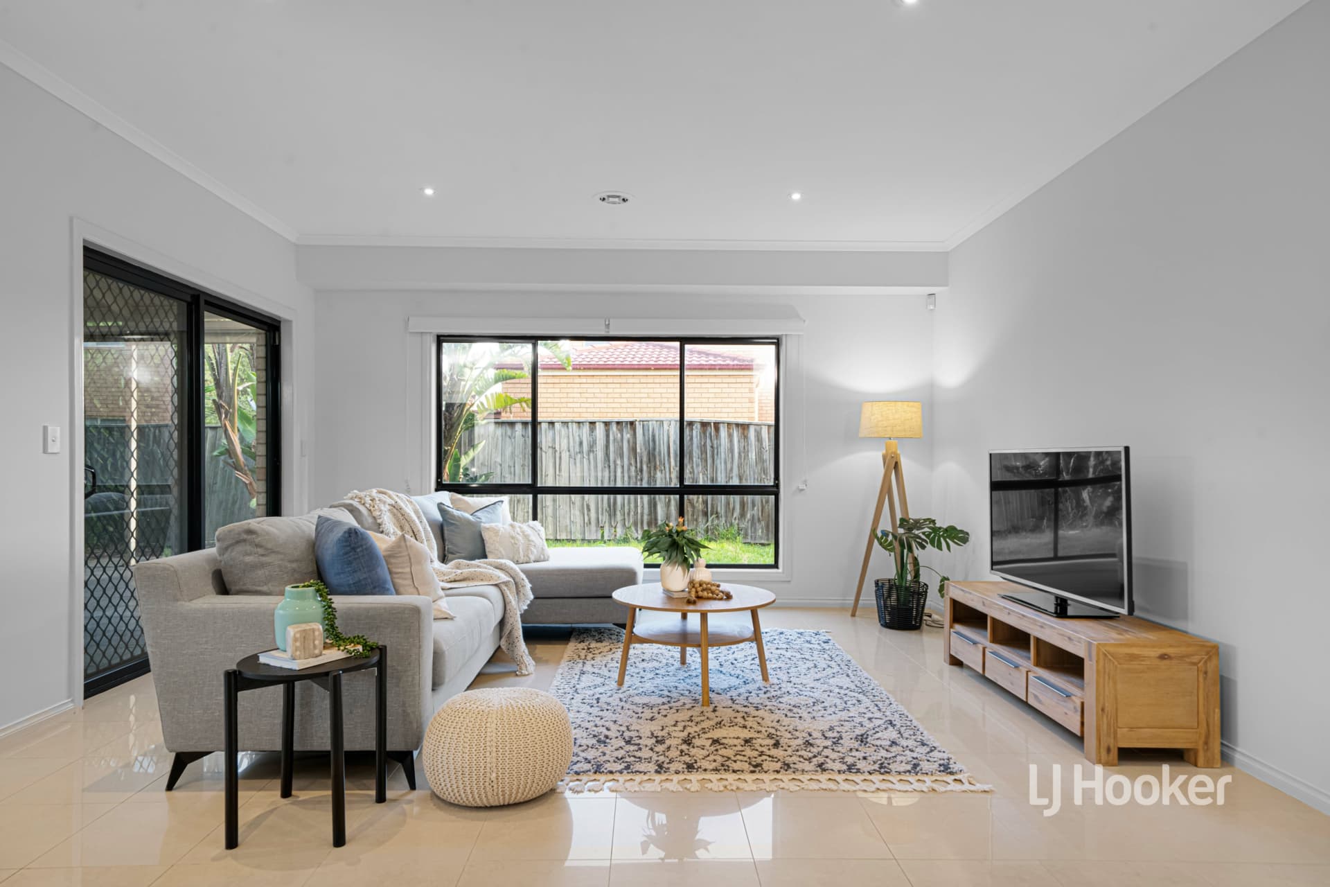 17 Siracusa Avenue, Point Cook, Point Cook - Thumbnail 7