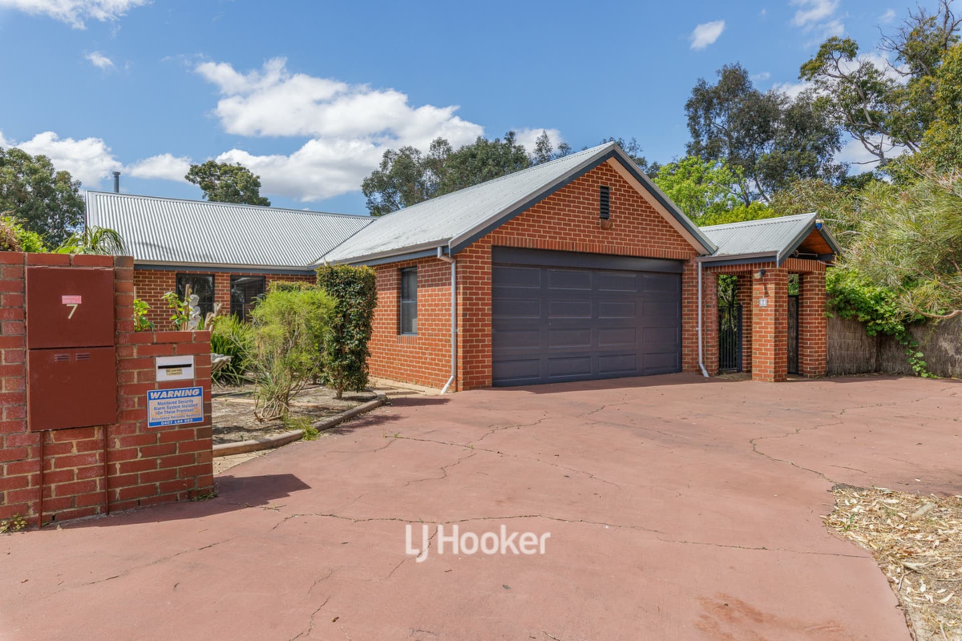 7 Coen Close, Millbridge, Millbridge - Thumbnail 2