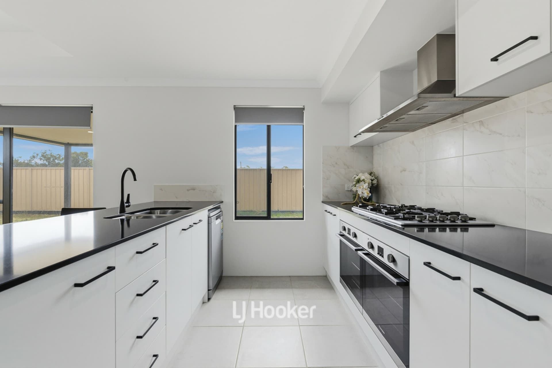 7 Hatfield Way, Millbridge, Millbridge - Thumbnail 4