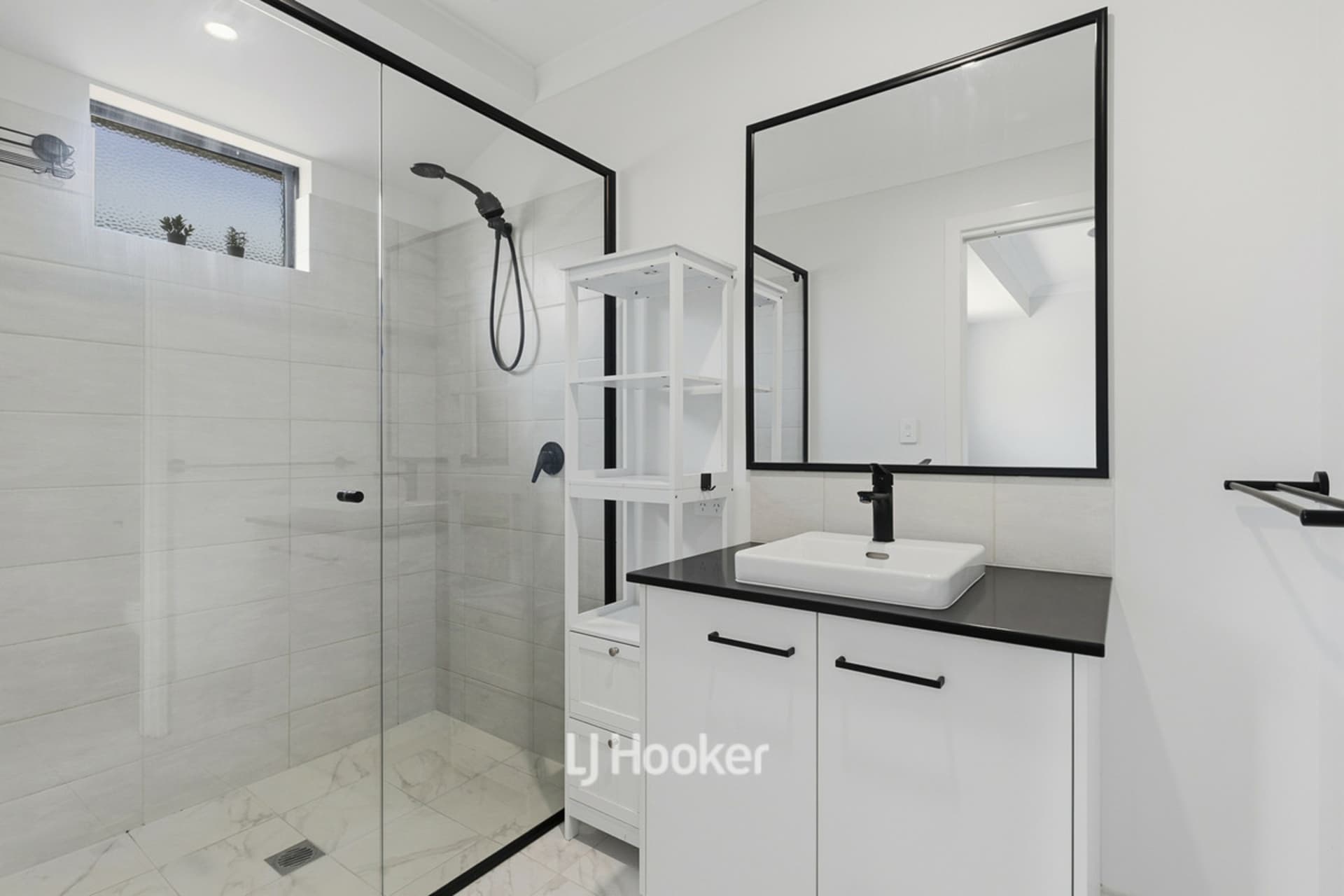 7 Hatfield Way, Millbridge, Millbridge - Thumbnail 8