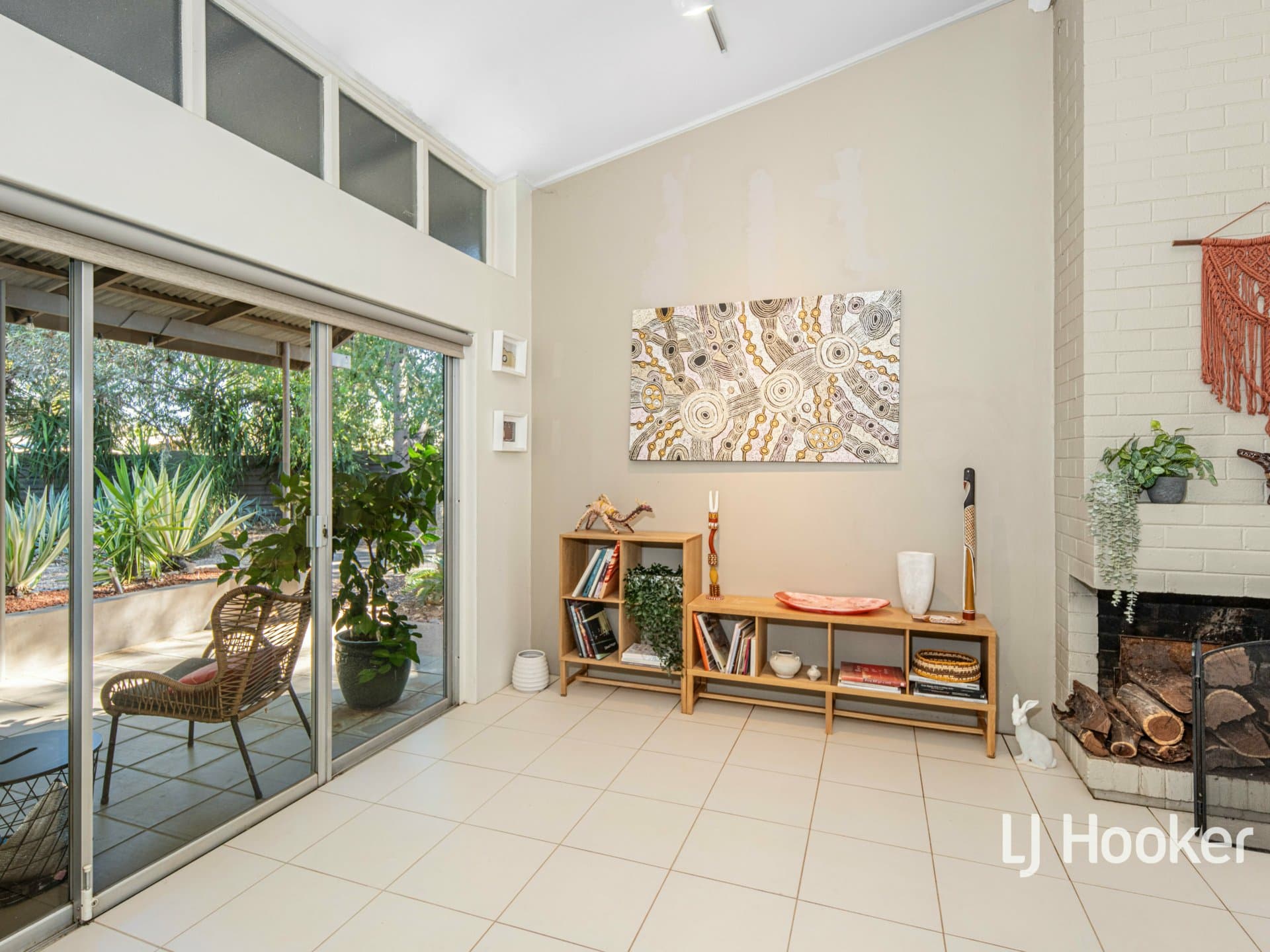 19 Larapinta Drive, Gillen, Gillen - Thumbnail 5