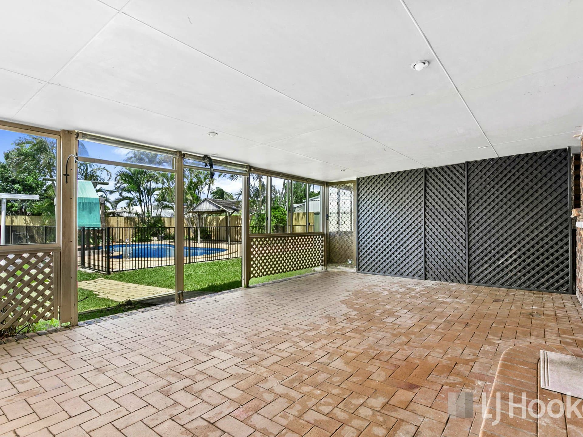 25 Moolyyir Street, Urangan, Urangan - Thumbnail 5